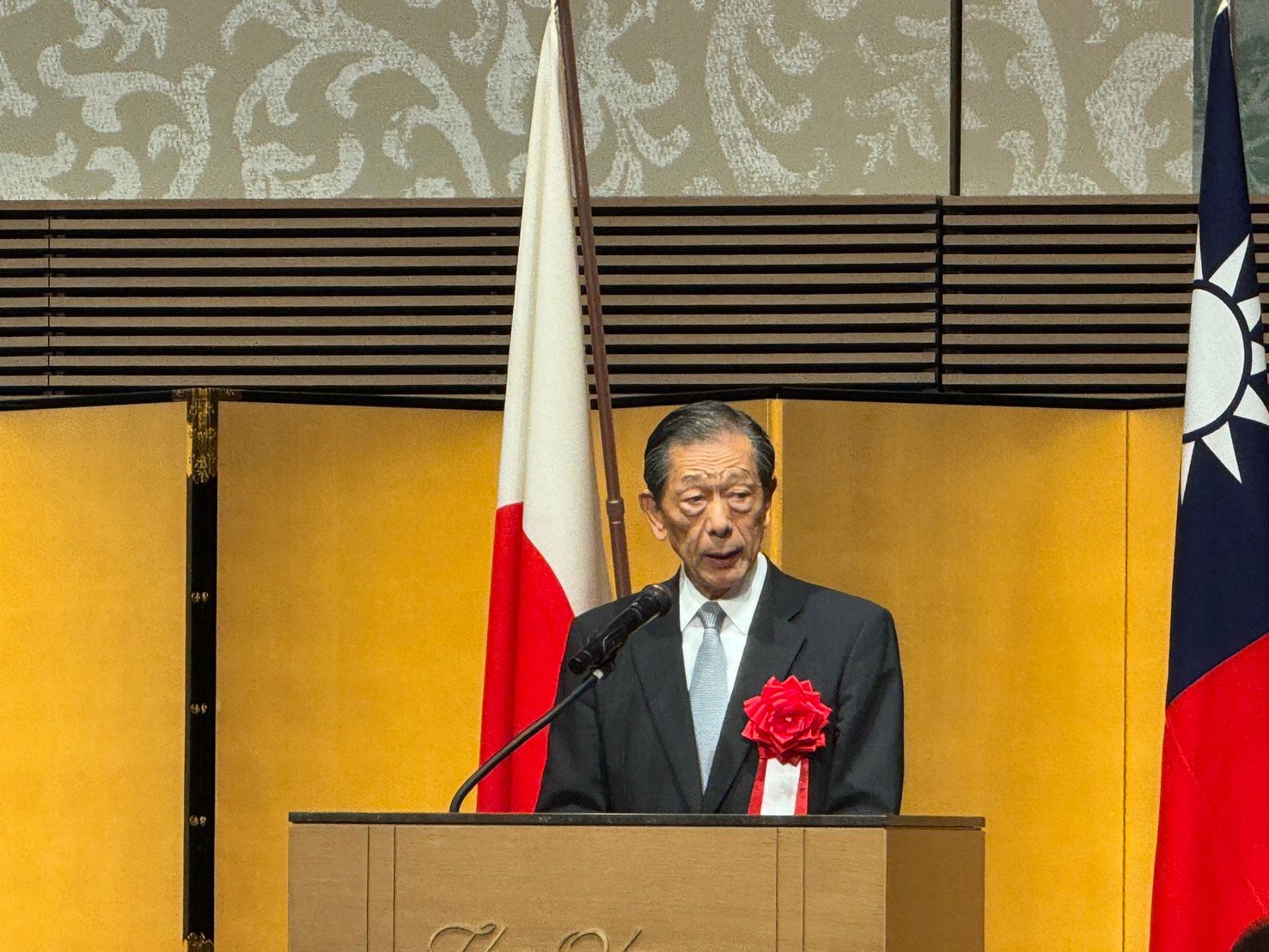 日本台湾交流協会会長の隅修三氏、台北駐日経済文化代表処が主催した2025年国慶酒会に出席。（黃信維撮影）