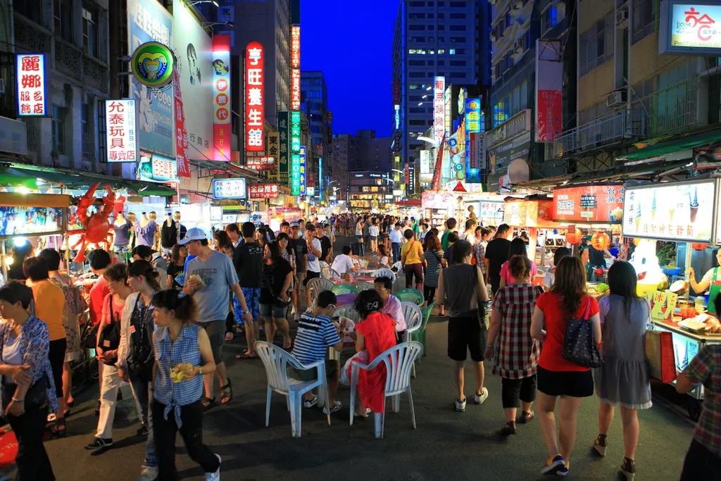 2025全台商圈推薦:六合夜市。(圖/取自交通部觀光署官網)