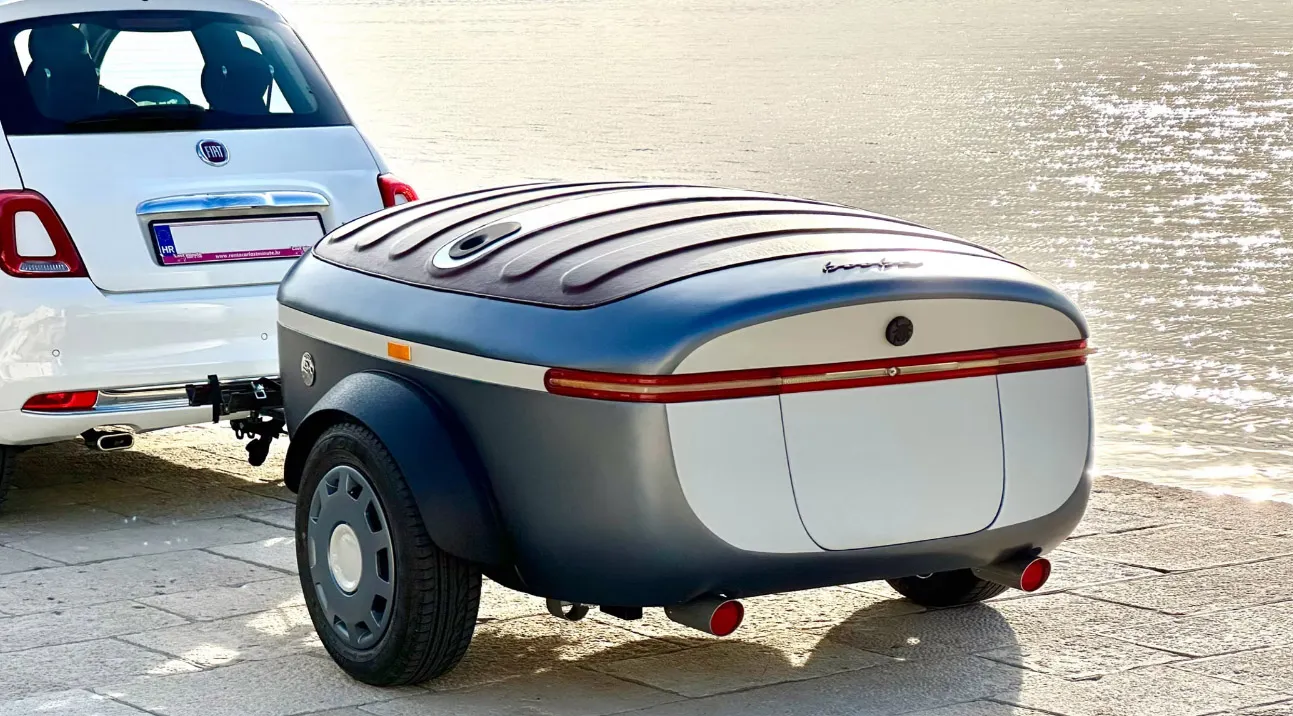 ▲Urbanoid Booba外觀靈感來自眾多汽車元素，有機圓弧殼體採用輕量化纖維複合材料製成，搭配媲美跑車風格的車燈，整體散發時尚跑車的魅力。