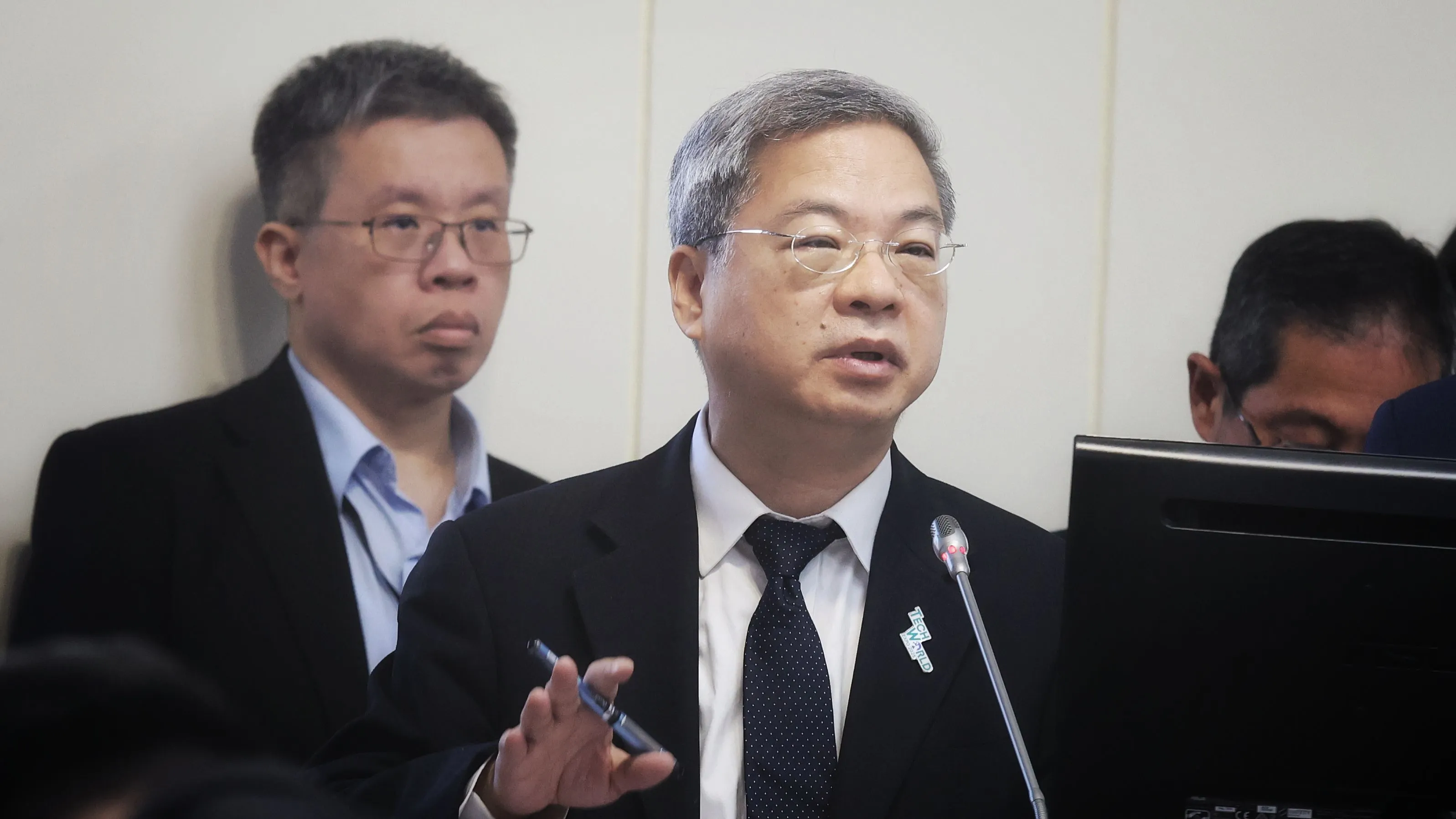 20251013-経済部長龔明鑫13日立法院での答弁。（柯承惠撮）