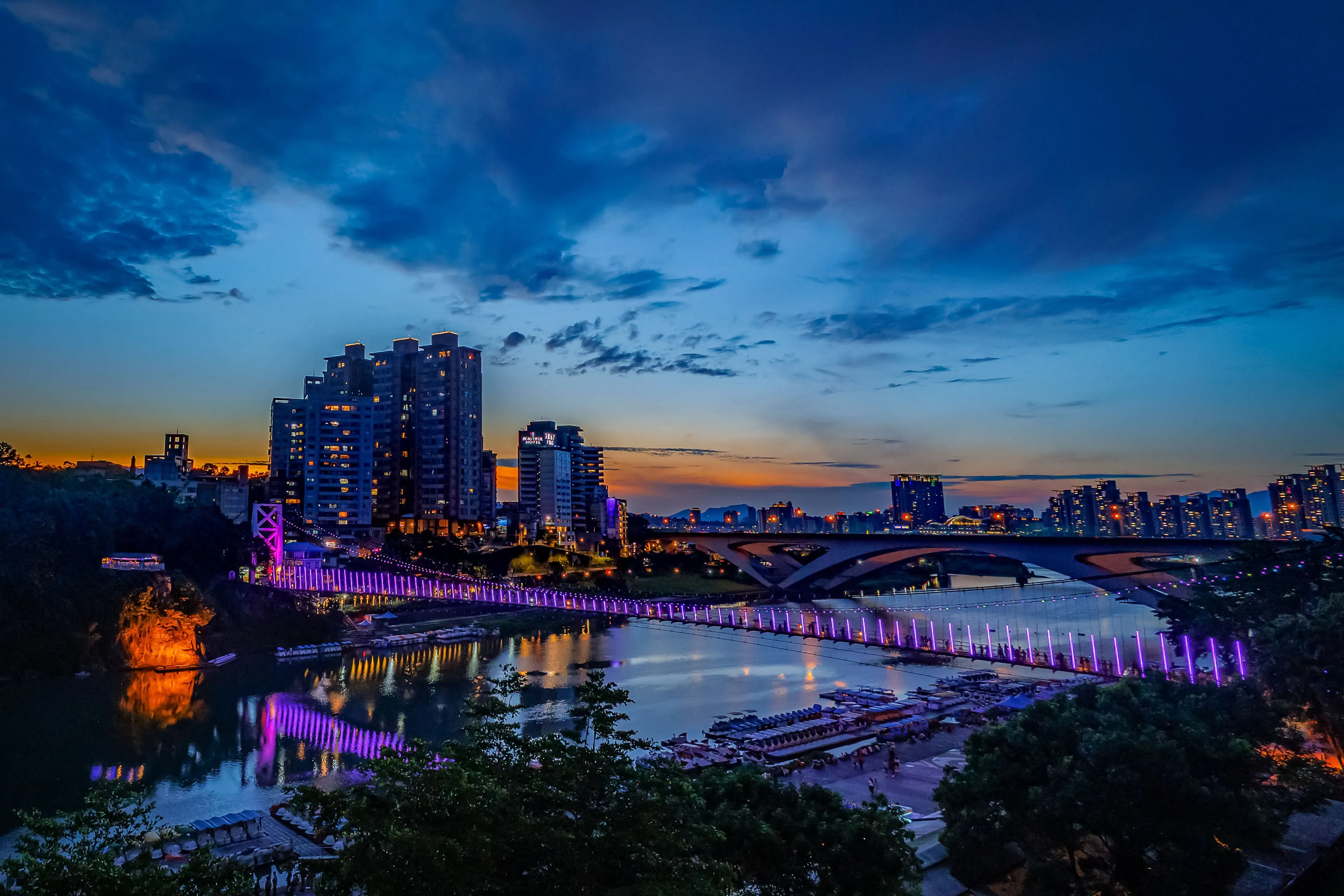 歡迎大家呼朋引伴走進碧潭這片自然美景共享療癒時光。圖/新北市政府觀光旅遊局提供