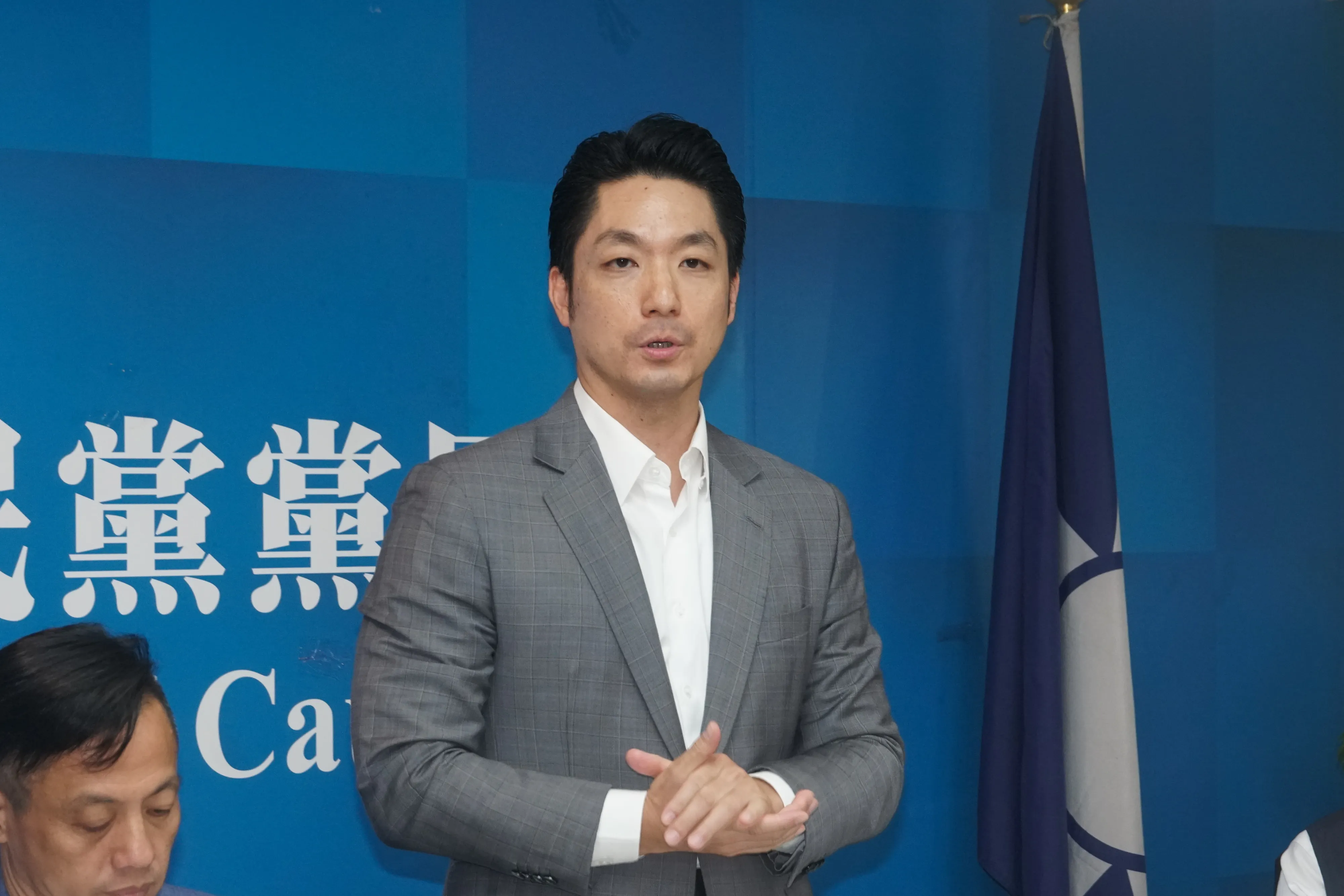 20251015-台北市長蔣萬安向台北市議會國民黨團說明重大議法案。（蔡親傑攝）