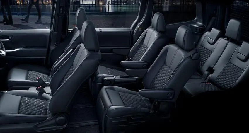 ▲Toyota Noah、Voxy提供多樣化外觀選擇，空間機能強勢，且還有油電加持。（圖／Toyota）