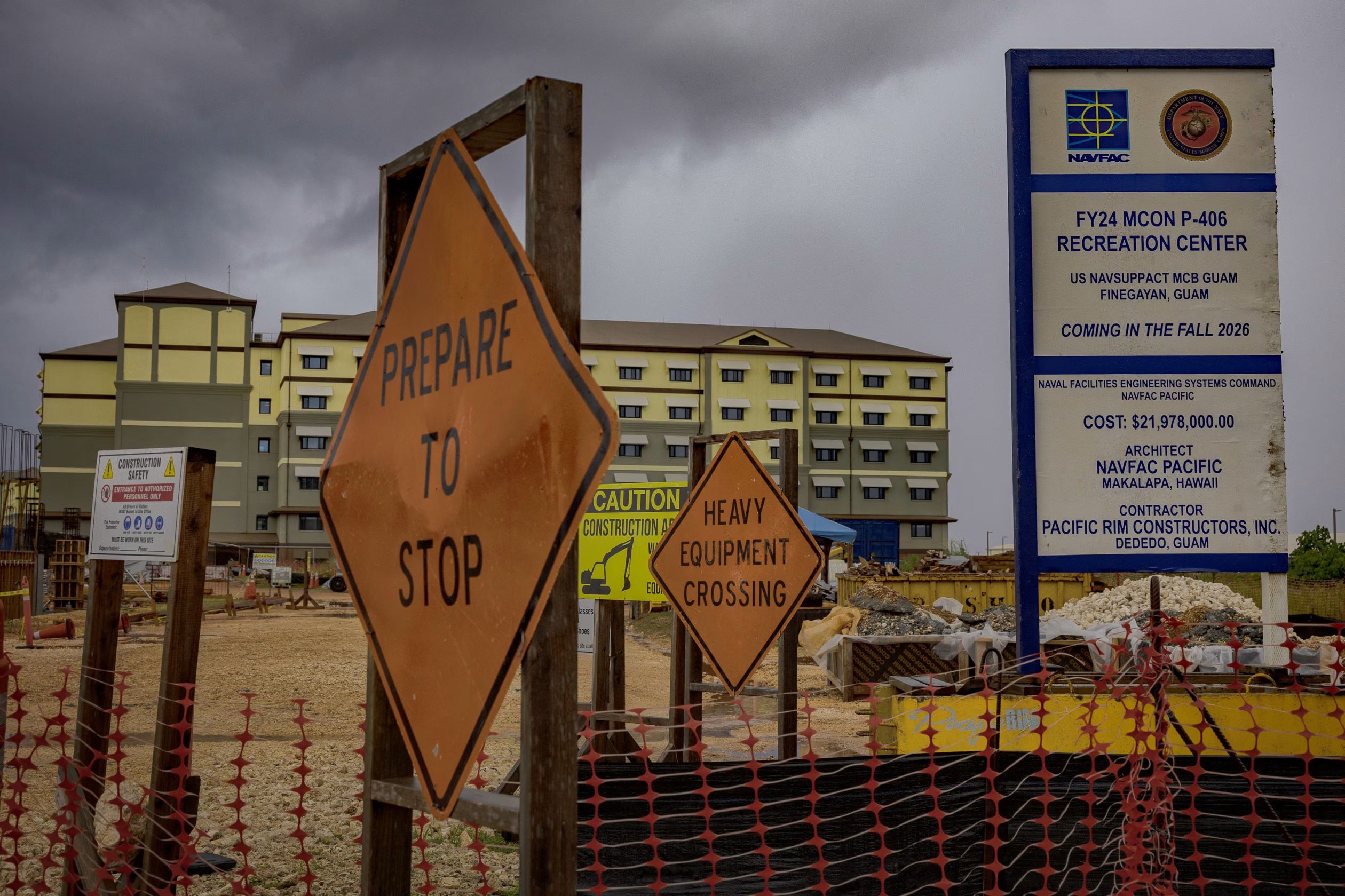 新布拉茲營基地娛樂中心的施工現場。（華爾街日報）
