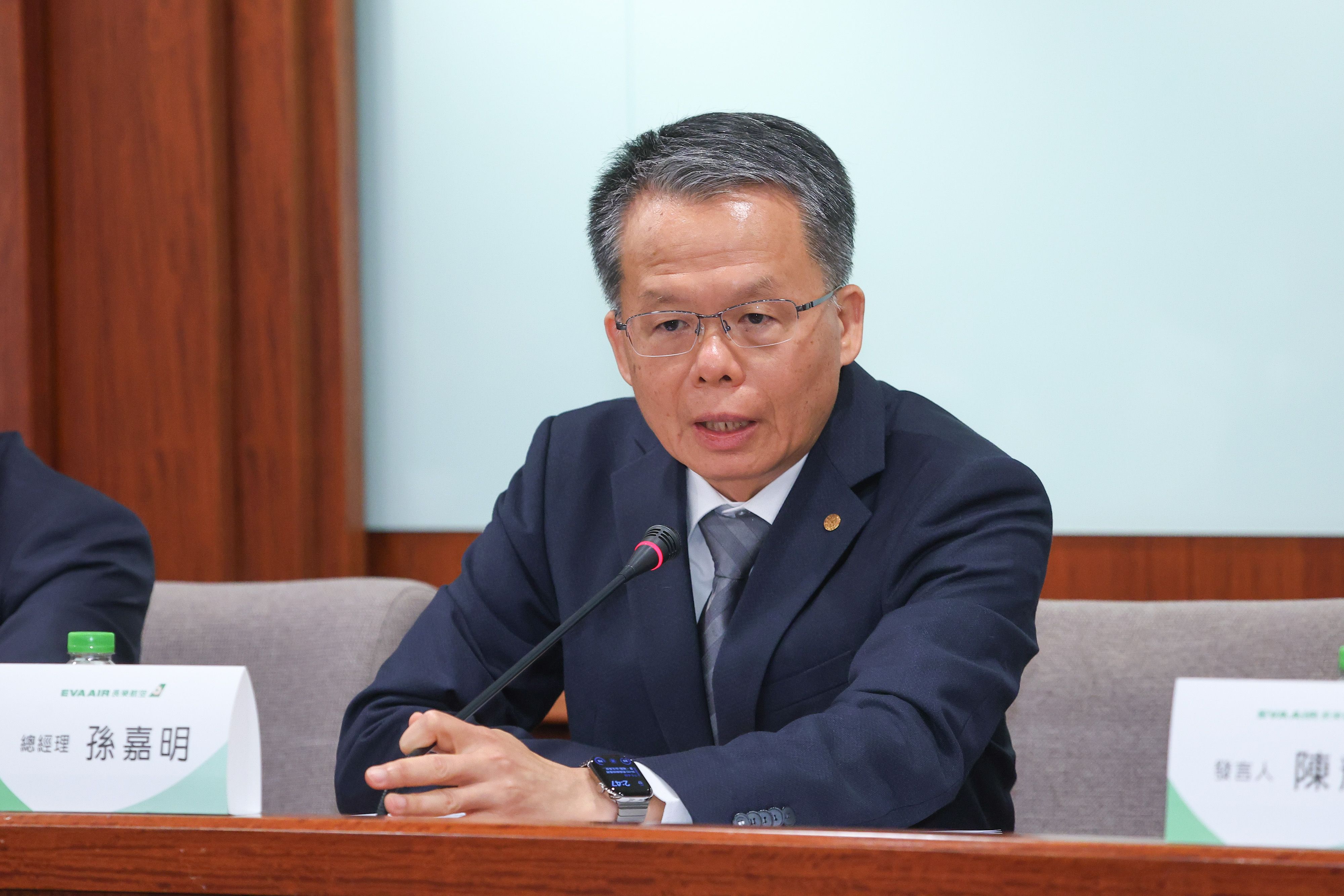 20251017-長榮航空総経理孫嘉明氏が17日に「長榮航空乗務員死亡事件」説明会に出席。（顏麟宇撮影）
