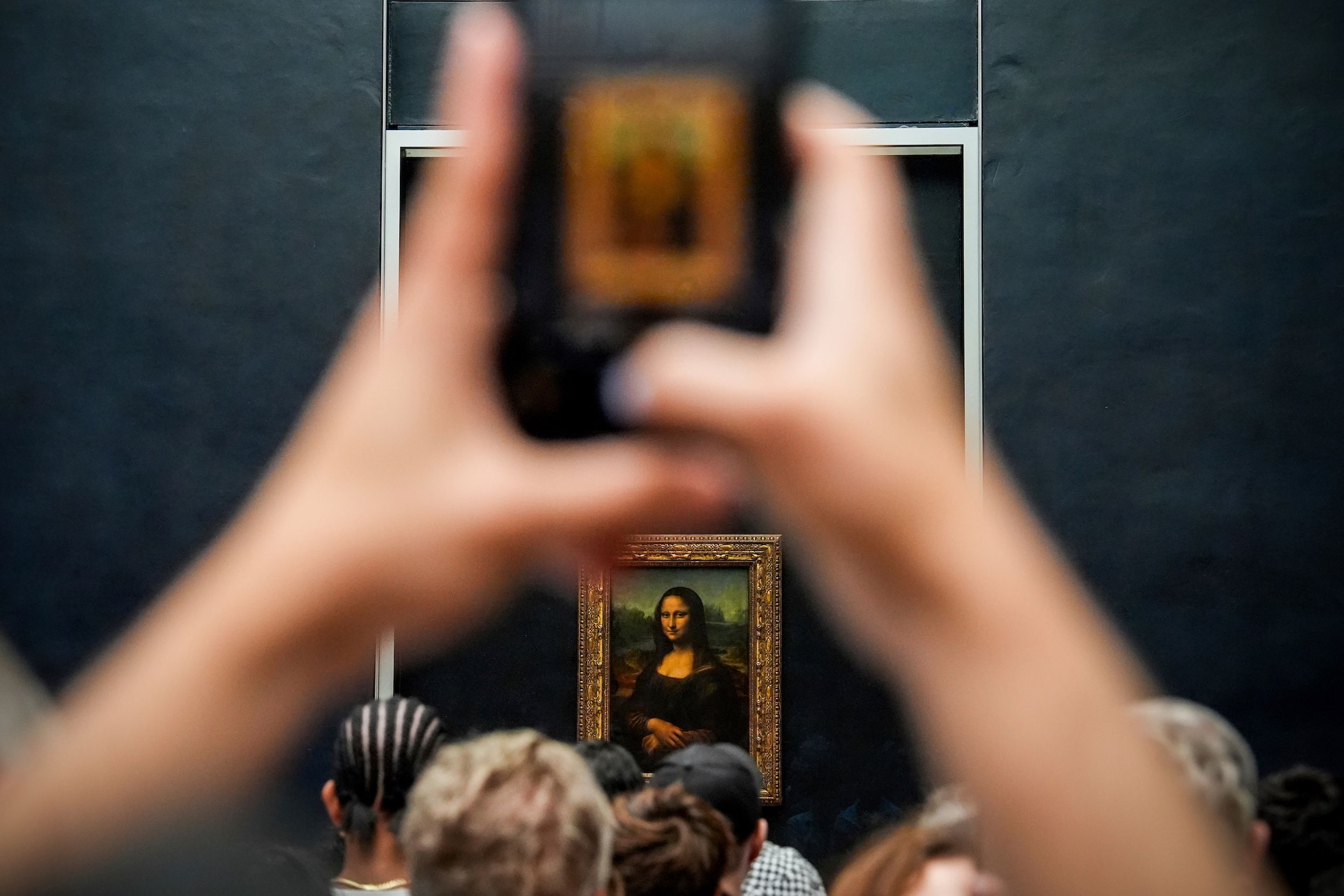 2025年8月31日、パリ・ルーブル美術館が所蔵するダ・ヴィンチの名画『モナ・リザ』。（AP通信）