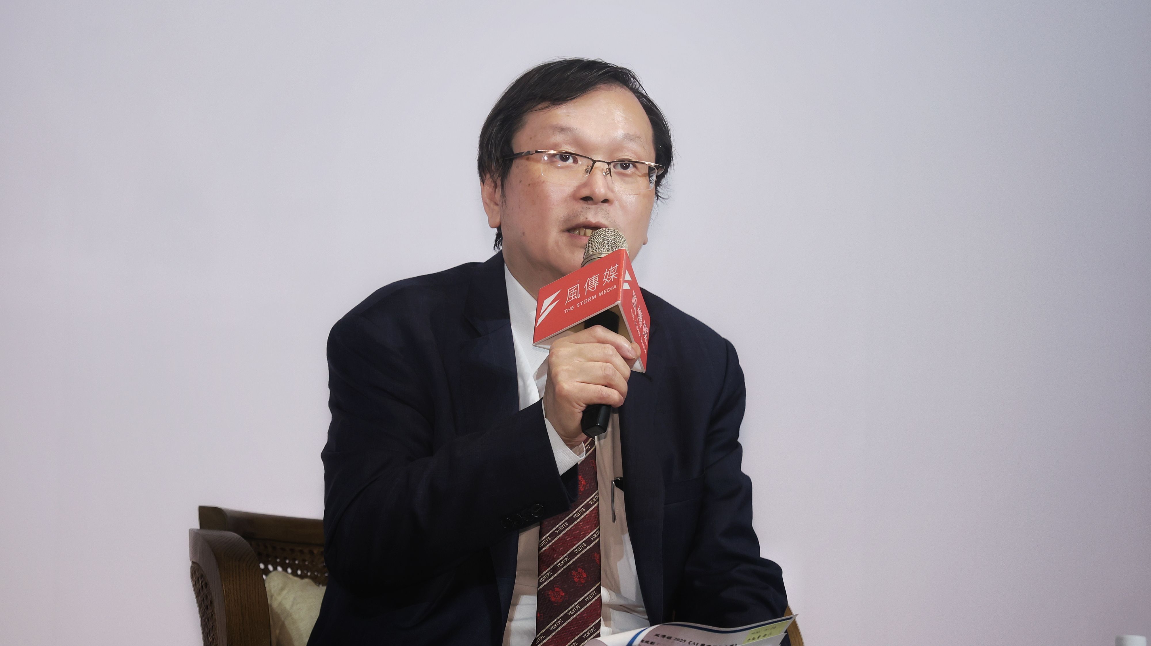 20251021-風傳媒21日舉行 2025《AI醫療領航大獎》頒獎典禮，衛生福利部常務次長莊人祥出席對談。（柯承惠攝）