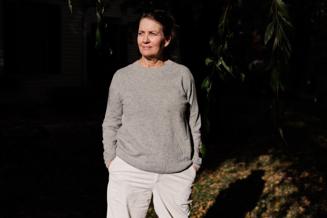 貝蒂娜·耶夫蒂奇為女兒的前景感到擔憂。（Hannah Beier for WSJ）