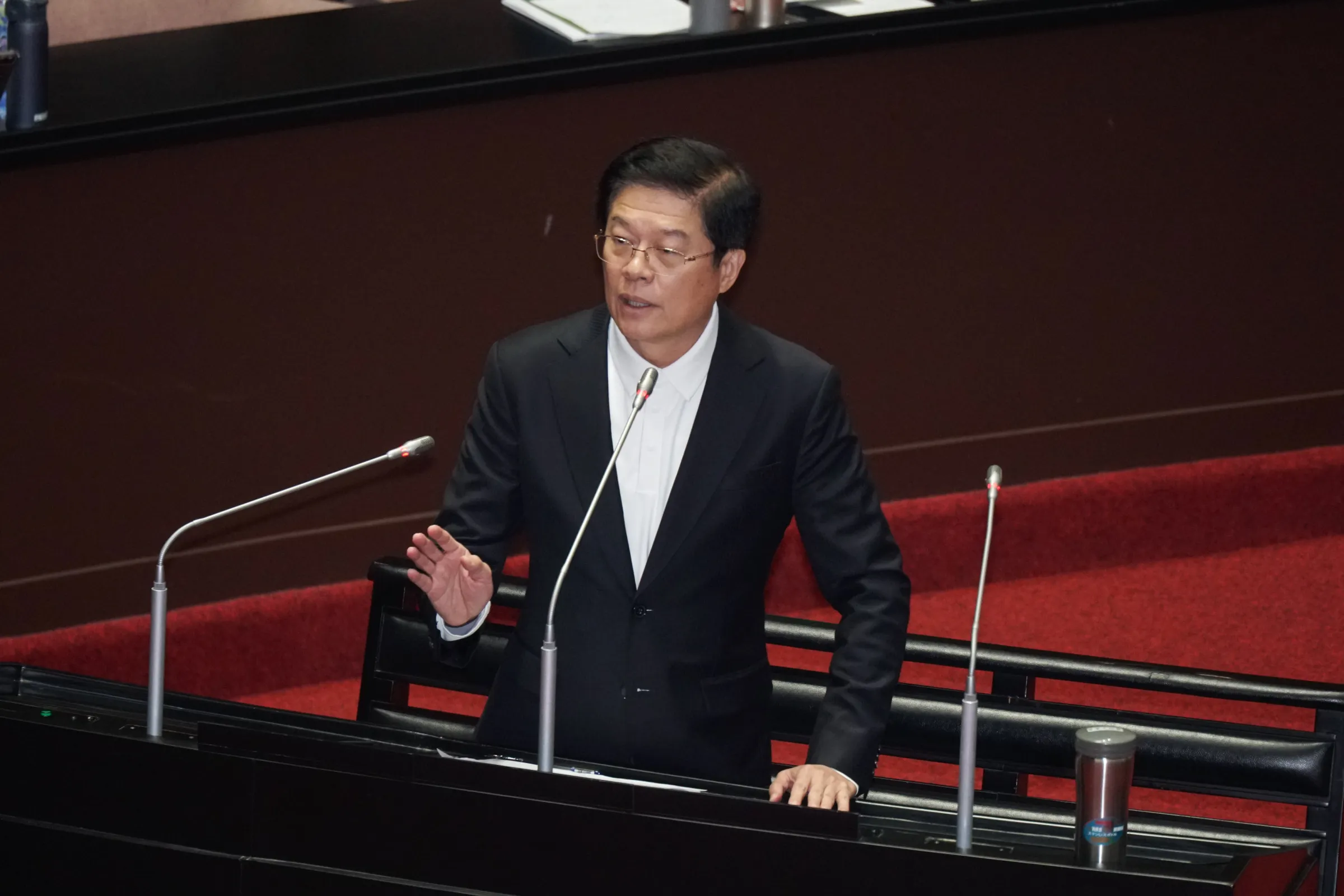 20251028-立委羅明才於立院質詢。(蔡親傑攝)