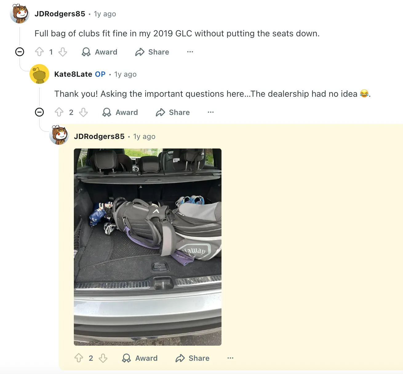 在海外論壇 Reddit 上有網友曾分享賓士 GLC 後廂空間可放入一組高爾夫球具綽綽有餘！