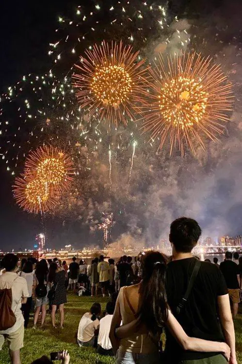 台北夜景推薦：大稻埕碼頭、延平河濱公園。（圖／取自台北旅遊網）