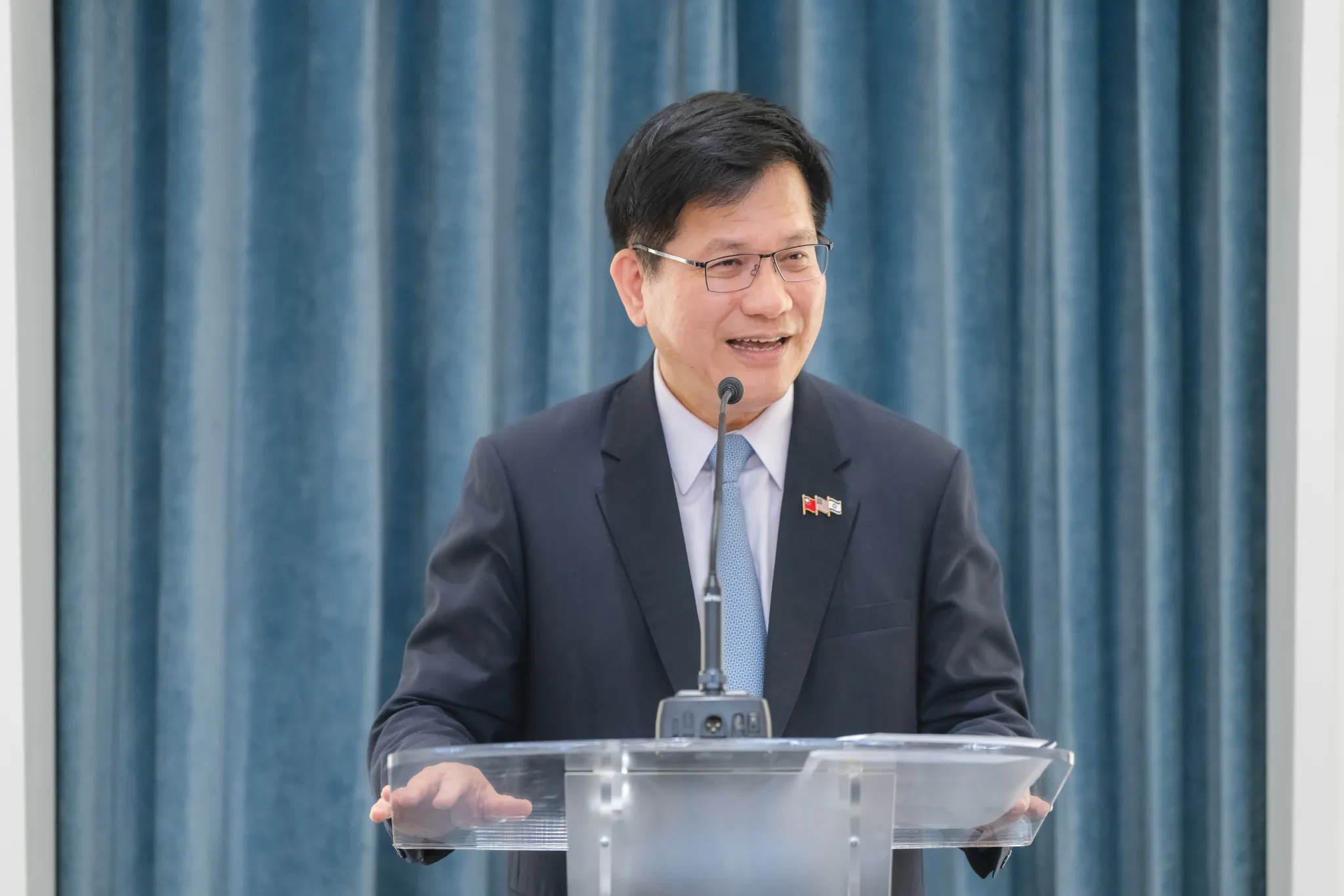 20251030-美國以色列公共事務委員會（AIPAC）日前首度組團訪問台灣，外交部長林佳龍今（30）日分享，此次超過200人、該會近年規模最大的海外訪問團抵台首日，他就已與訪團成員就區域情勢及民主夥伴間的合作深入交流。（取自林佳龍臉書）