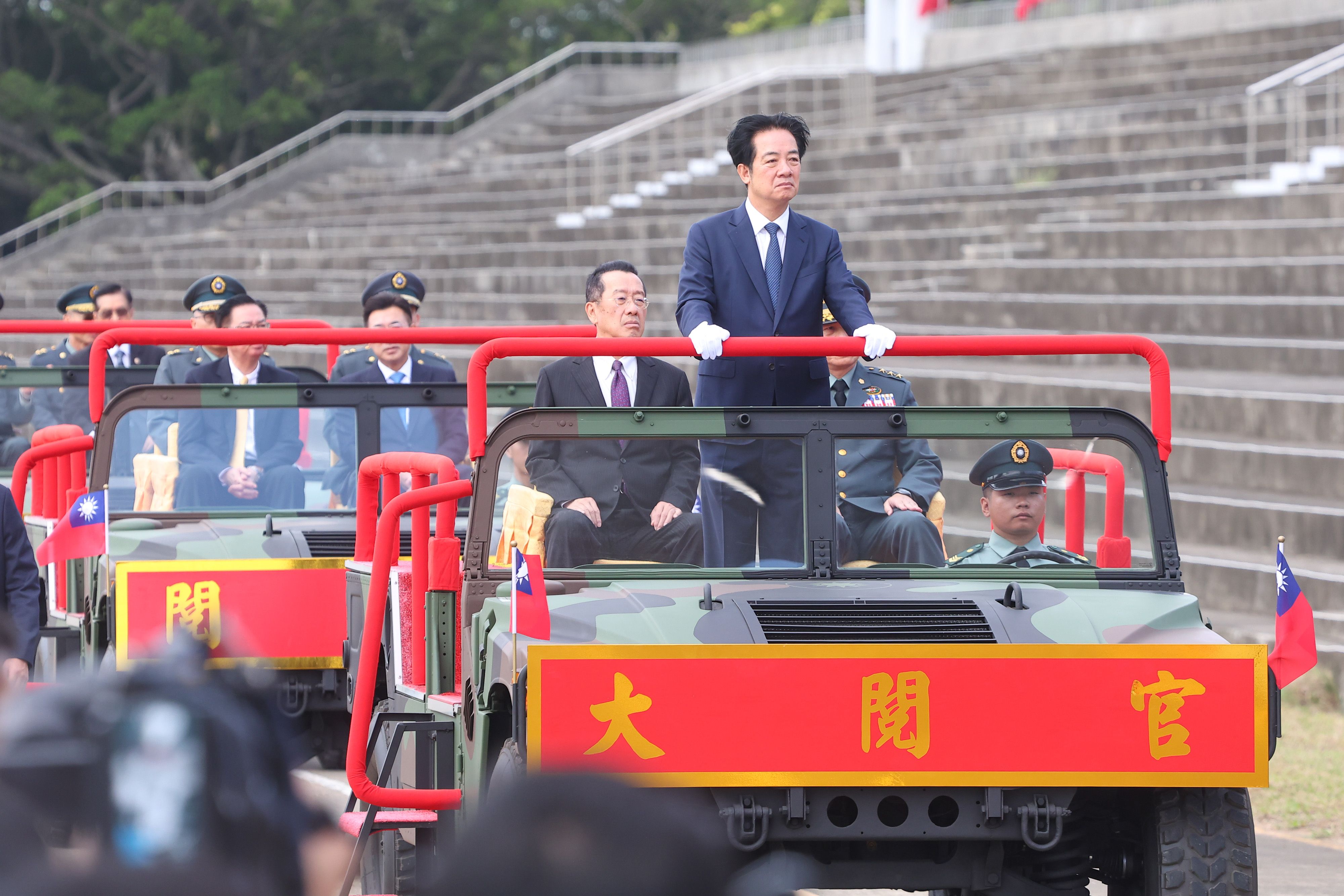 20251031-総統頼清徳31日が主催「陸軍装甲第五八四旅連兵三営換装M1A2T戦車成軍典礼」。（顔麟宇撮）