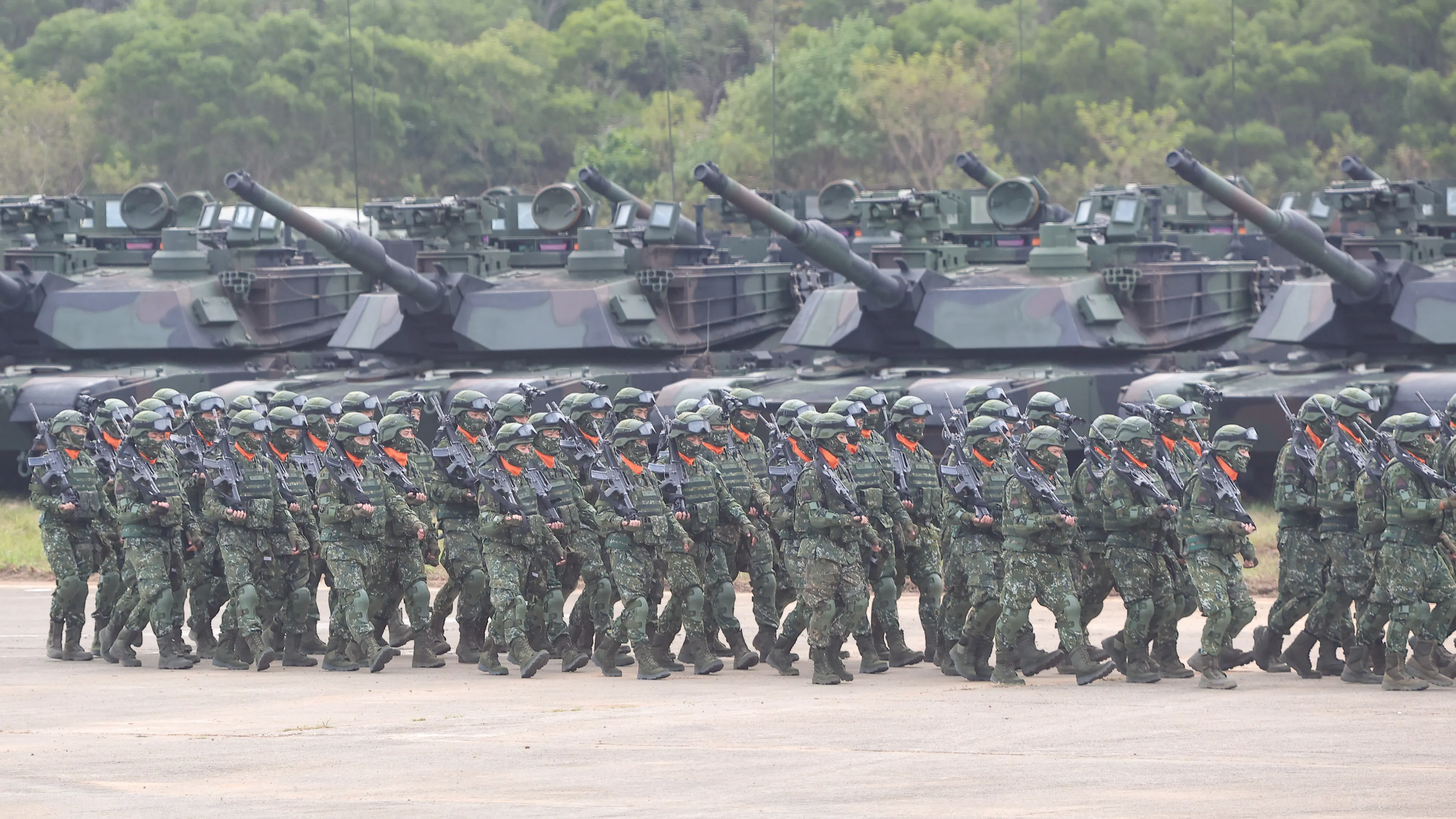 20251031-陸軍裝甲第五八四旅聯兵三營換裝M1A2T戰車成軍典禮。（顏麟宇攝）