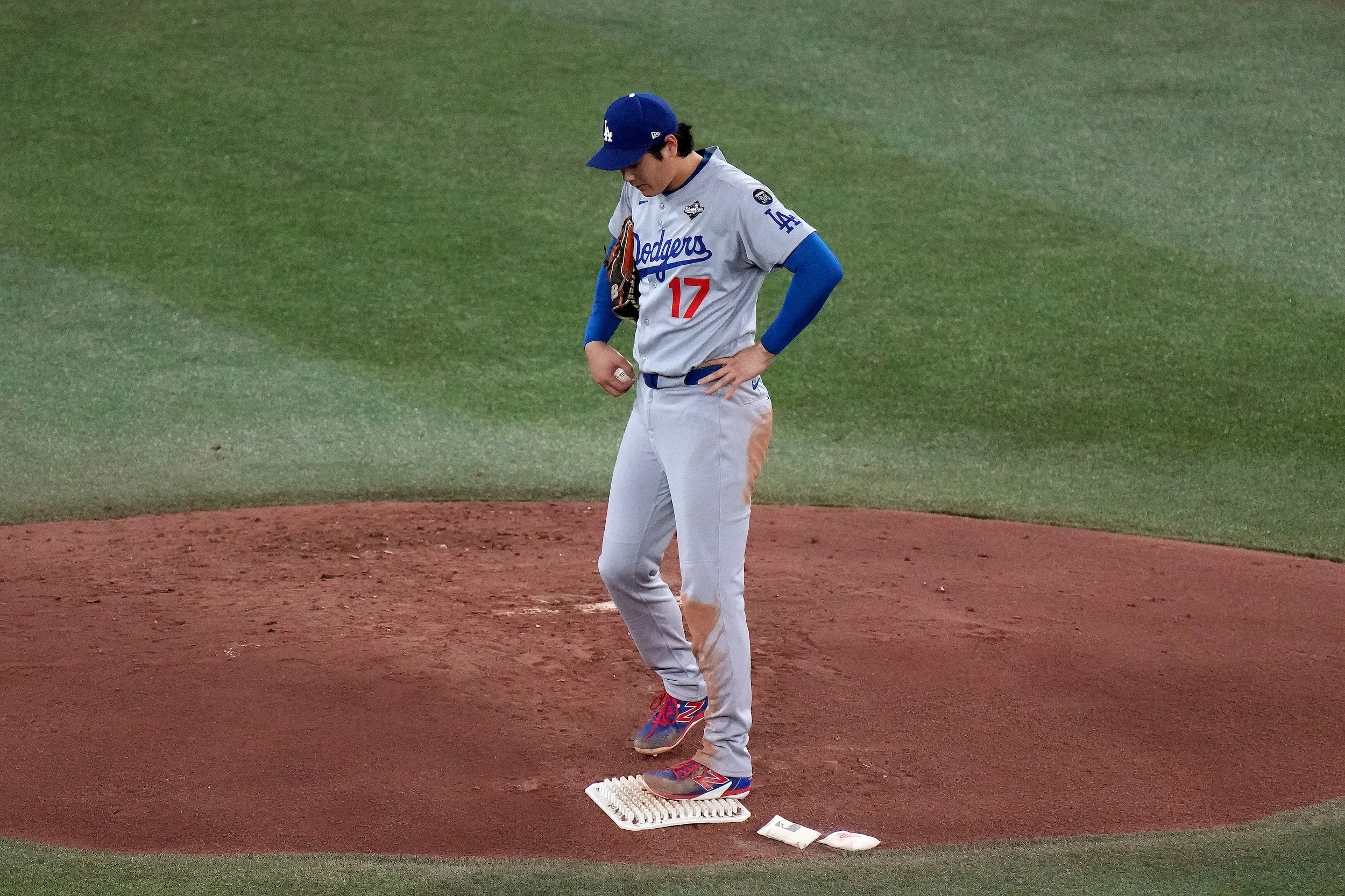 比薛提（Bo Bichette）的三分全壘打，把大谷翔平打進地獄。（美聯社）