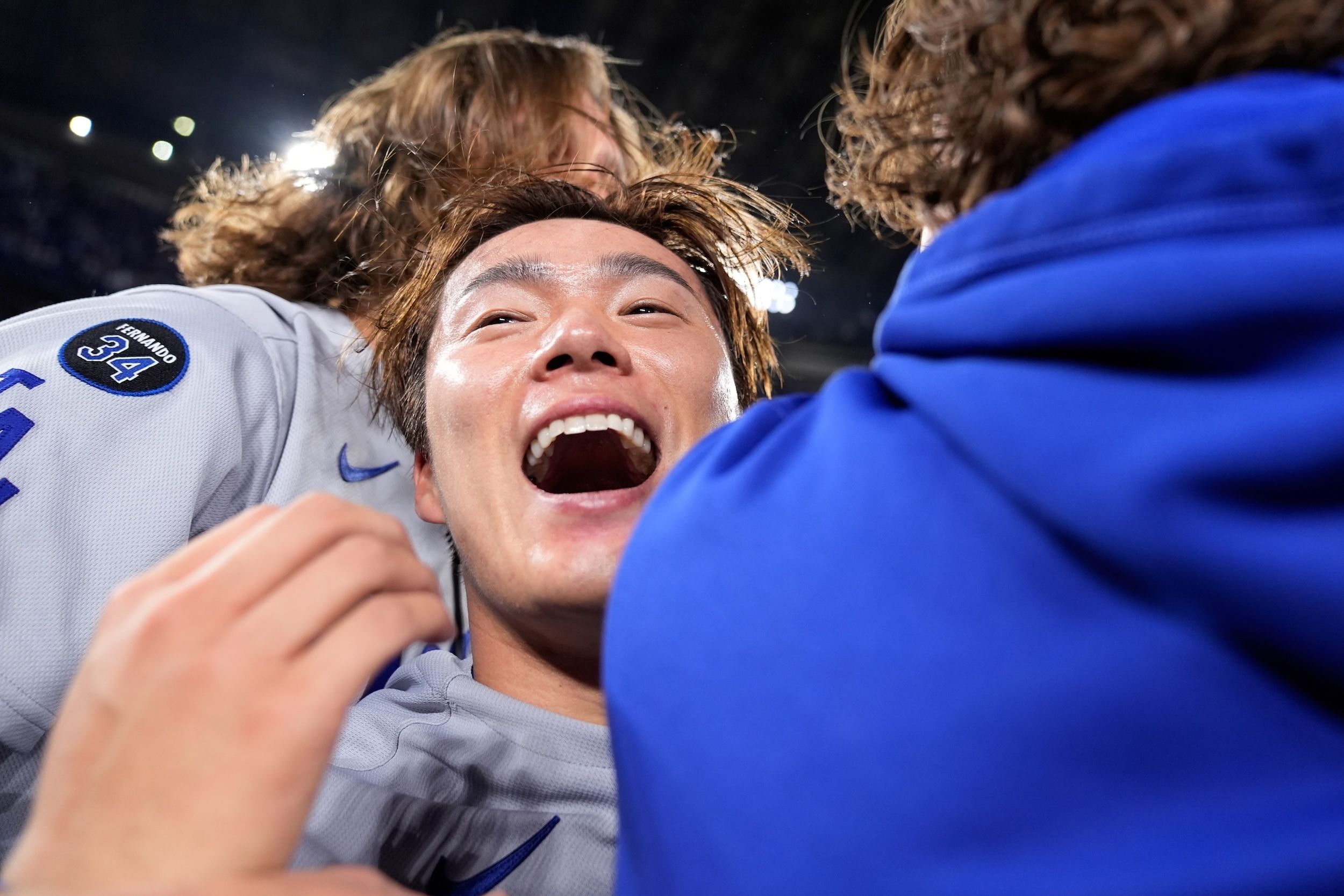 山本由伸がワールドシリーズで神懸ったパフォーマンスを見せ、ロサンゼルスドジャースを二連覇に導いた。（AP通信）