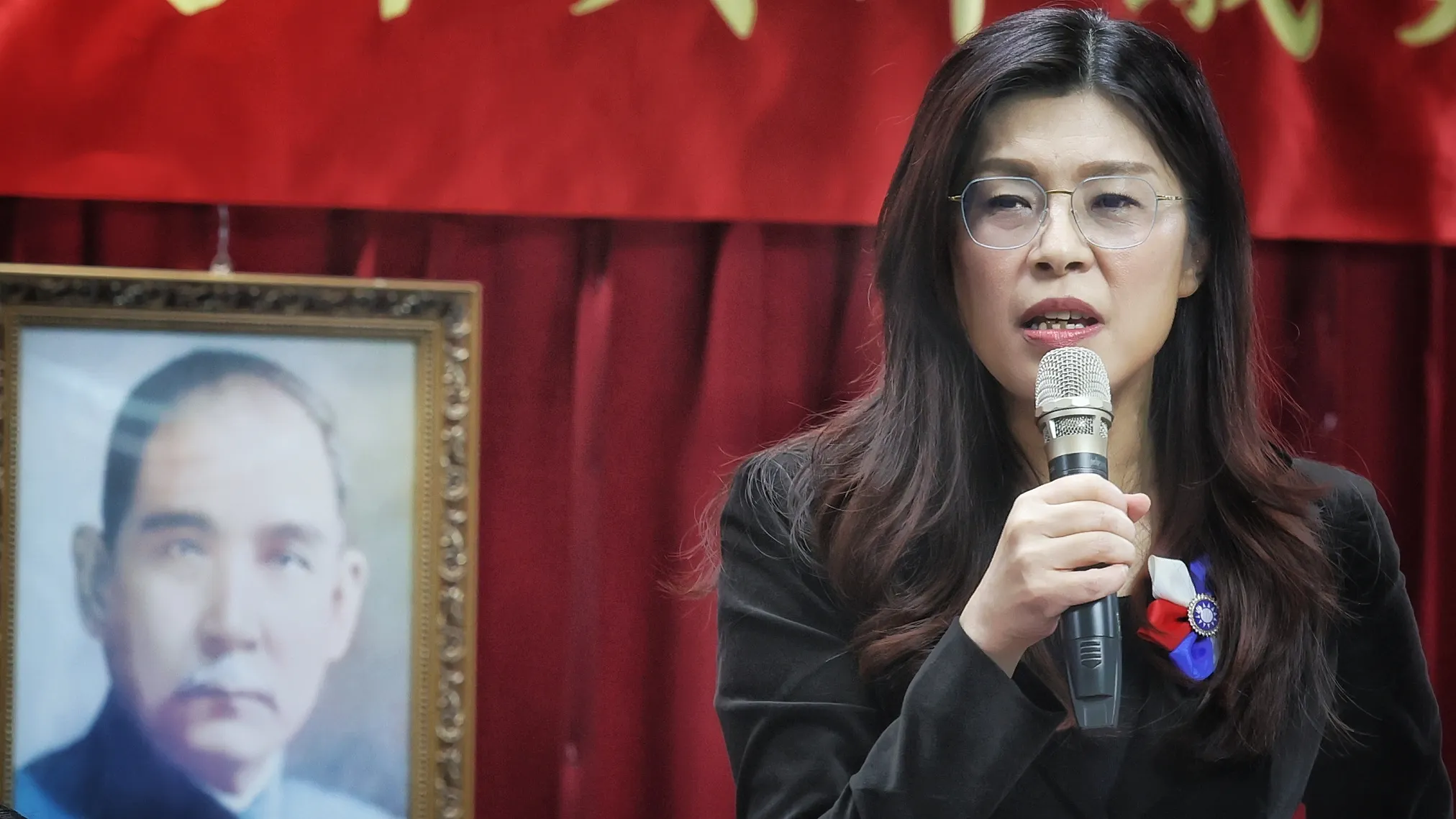 20251103-國民黨主席鄭麗文3日出席國民黨中央評議委員會議。（柯承惠攝）