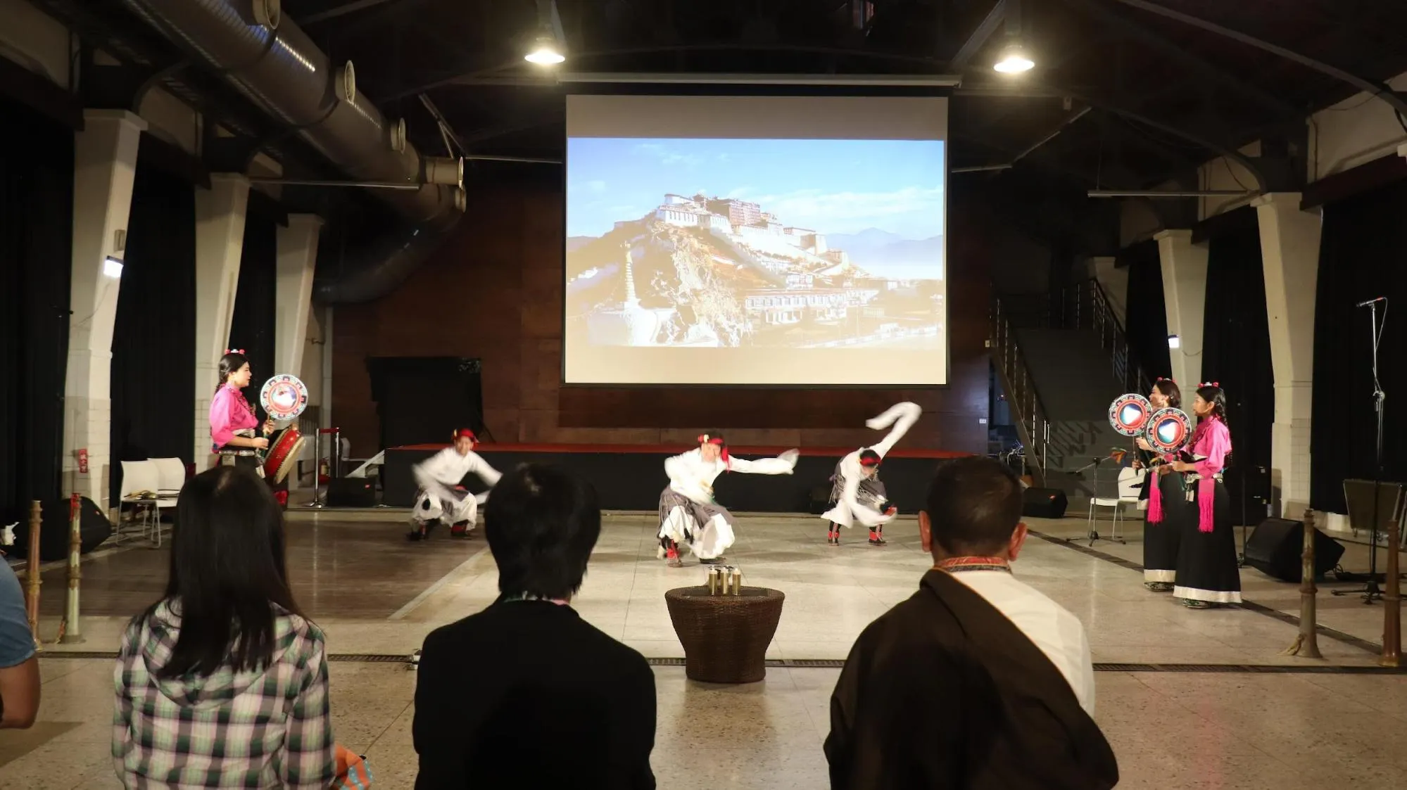  西藏表演藝術學院從印度來台演出Rega。（作者自攝）