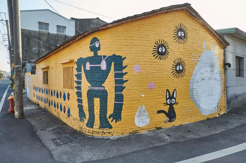 南科園區為南市首個科技空維區，圖為鄰近的住宅，善化胡厝寮彩繪村。（圖／台南旅遊網）