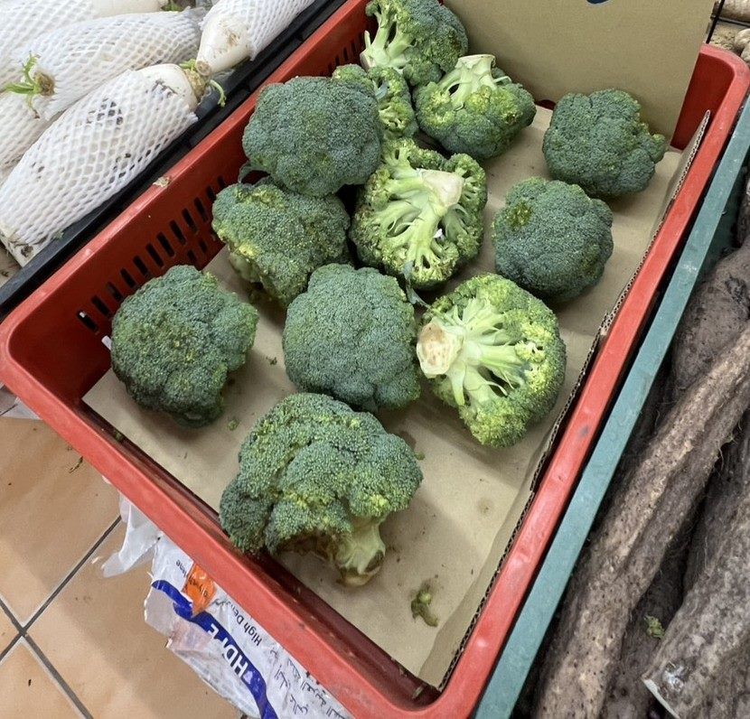 不合規定花椰菜。（圖／取自台北市政府衛生局）