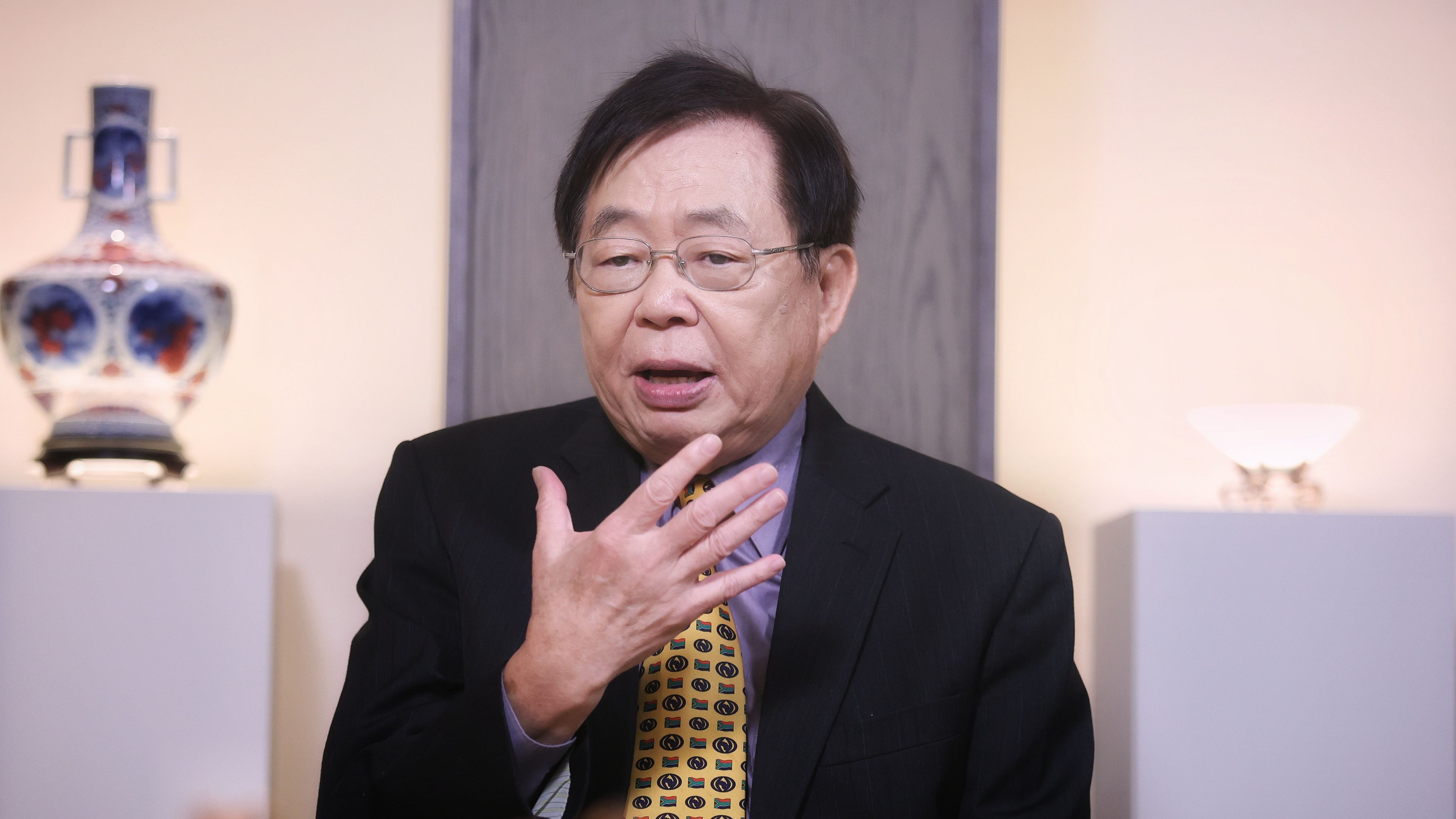 政治大学国際関係研究センターの厳震生兼任研究員。（柯承恵撮影）