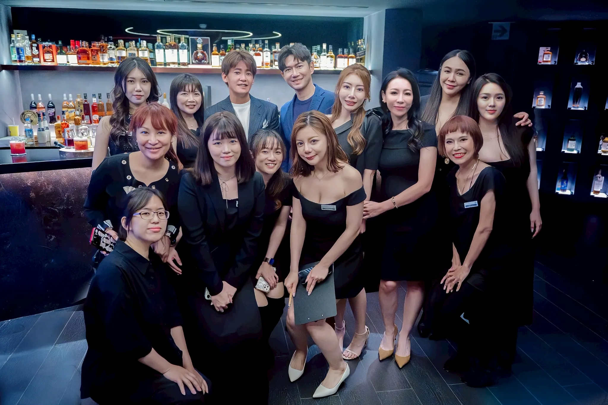 揚藝美學診所賴慶鴻院長表示，希望透過這樣的主題，讓「醫美」不只是表象的改變，而是一段「發現自己、成為自己」的旅程。（圖／揚藝美學診所提供）