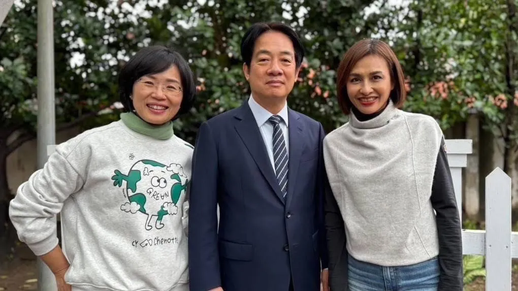 立委蘇巧慧徵召參選新北市長當天，邱議瑩社群祝賀，並表示「慧瑩連線」新北贏、高雄贏，都會贏！（圖/翻攝邱議瑩臉書）