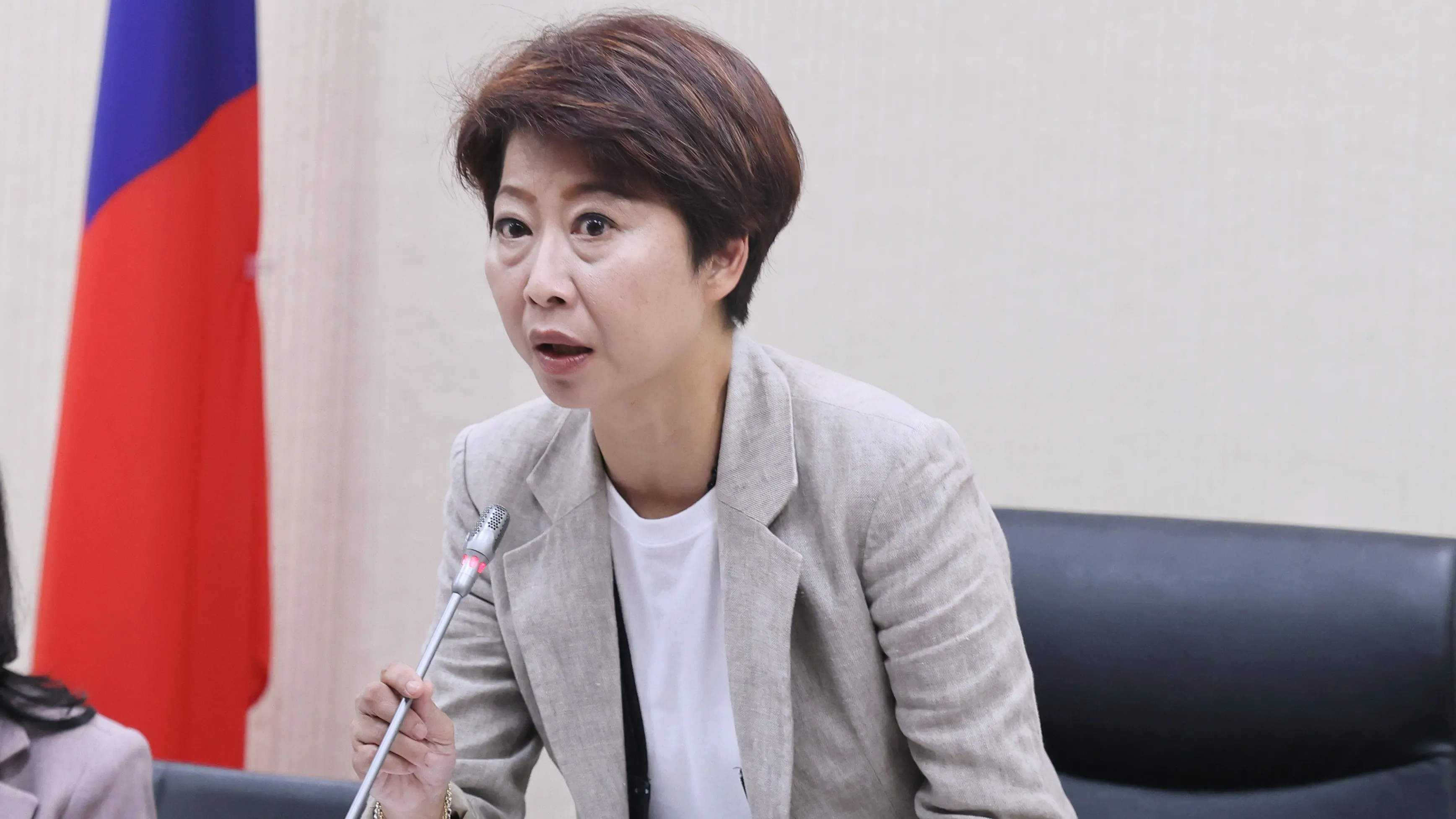 20251110-立委陳亭妃10日出席立法院委員會。（柯承惠攝）