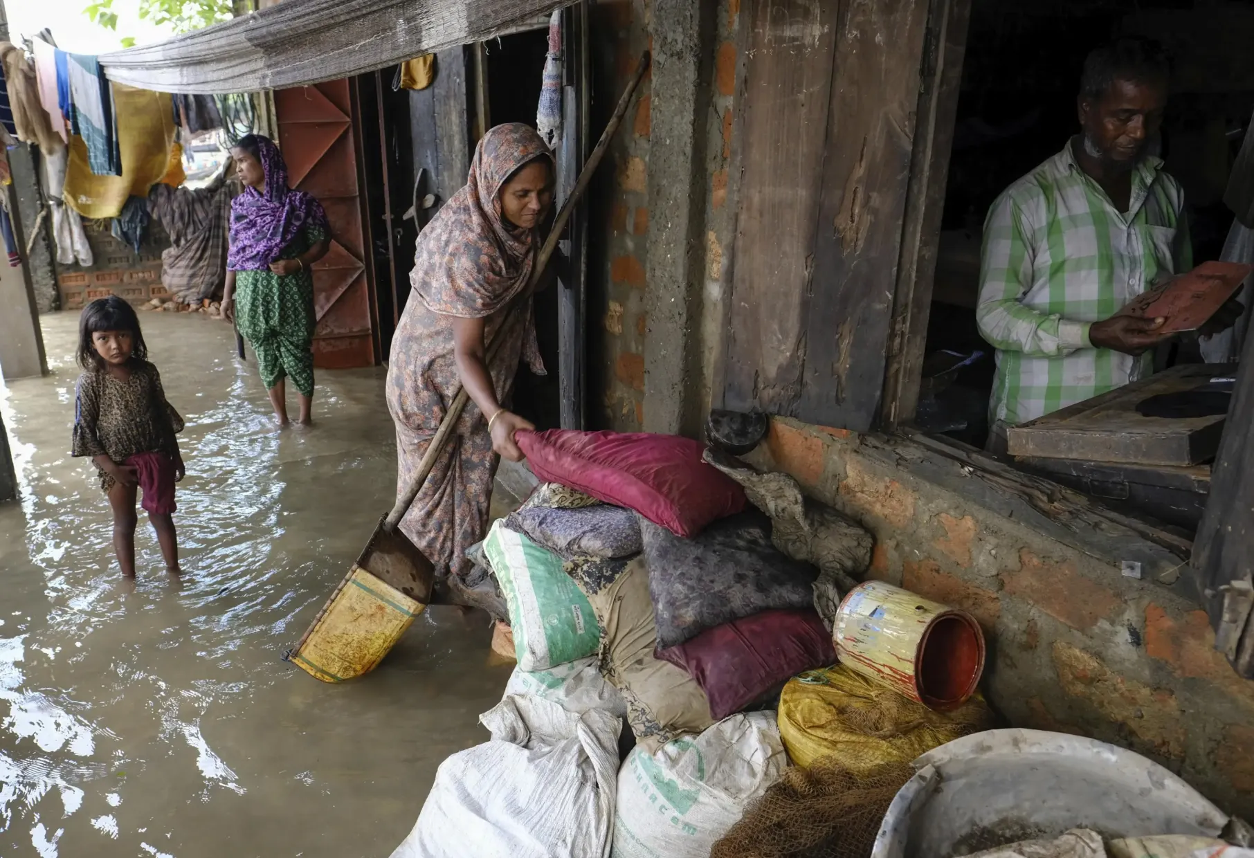 2022年6月22日，孟加拉錫爾赫特市（sylhet）嚴重洪災。（美聯社）