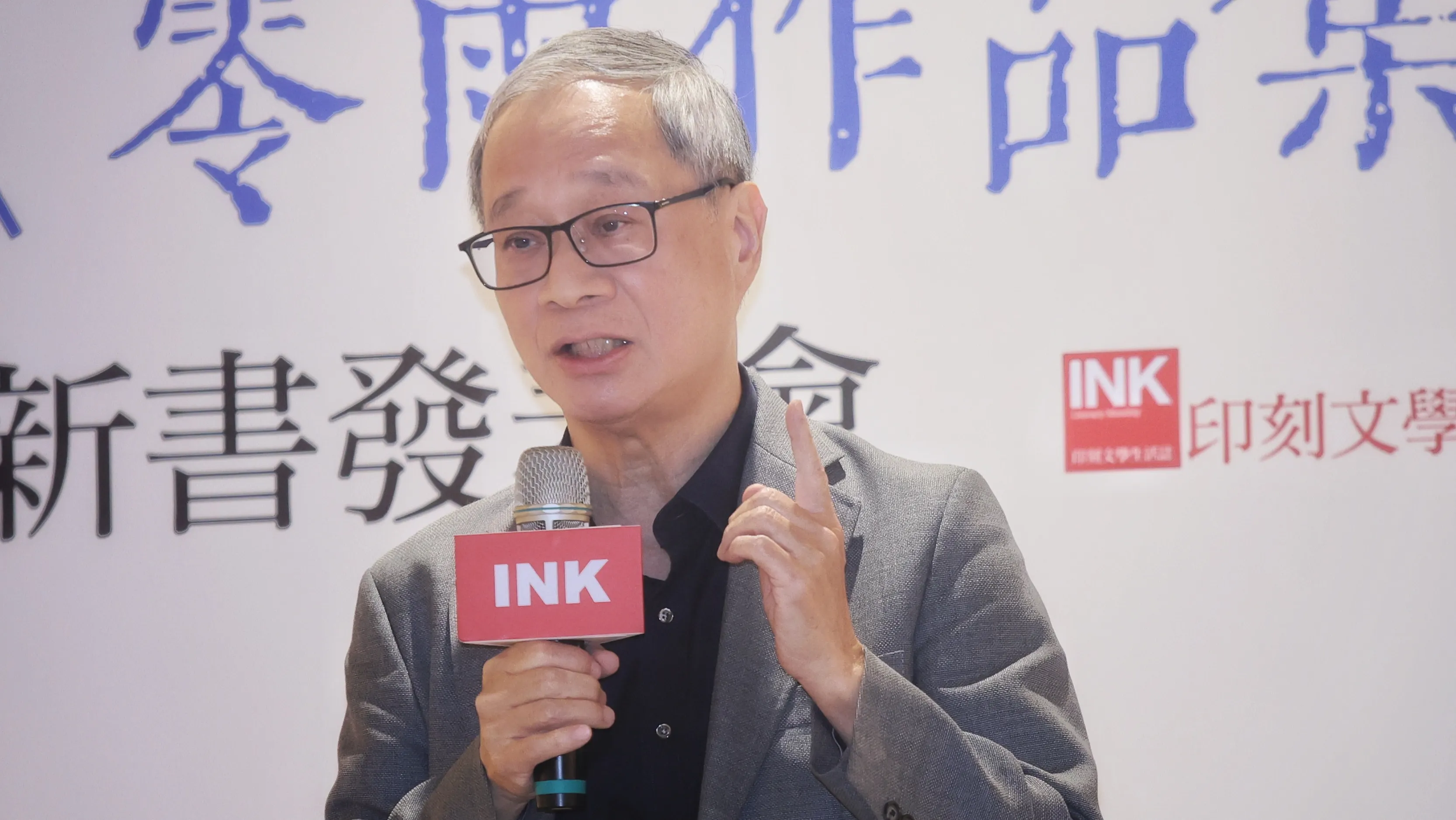 2251112-文化部長李遠12日出席《零雨作品集》新書發表會。（柯承惠攝）