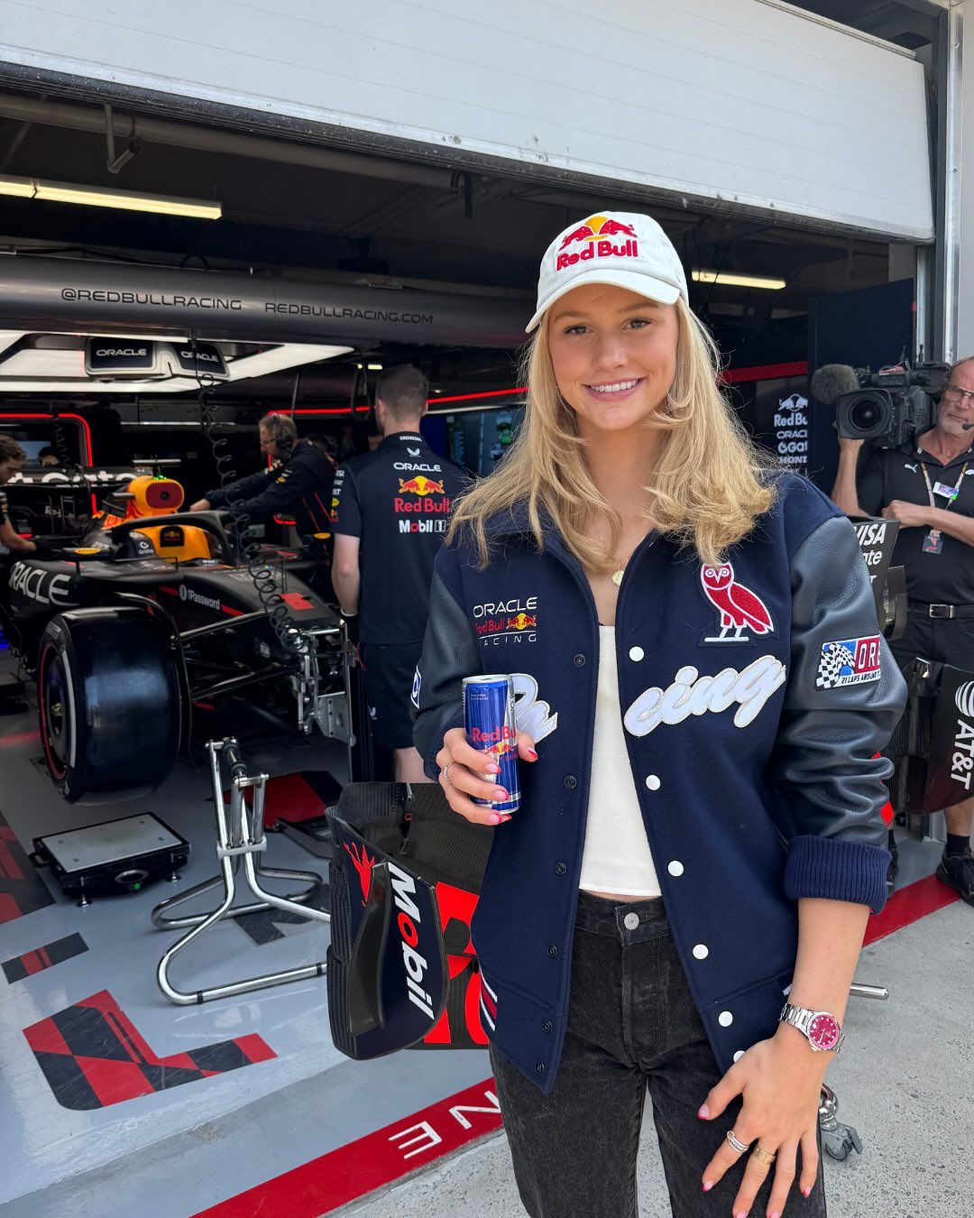 加拿大最知名的游泳選手、年僅19歲的麥金托什（Summer McIntosh）。（翻攝自個人粉專）