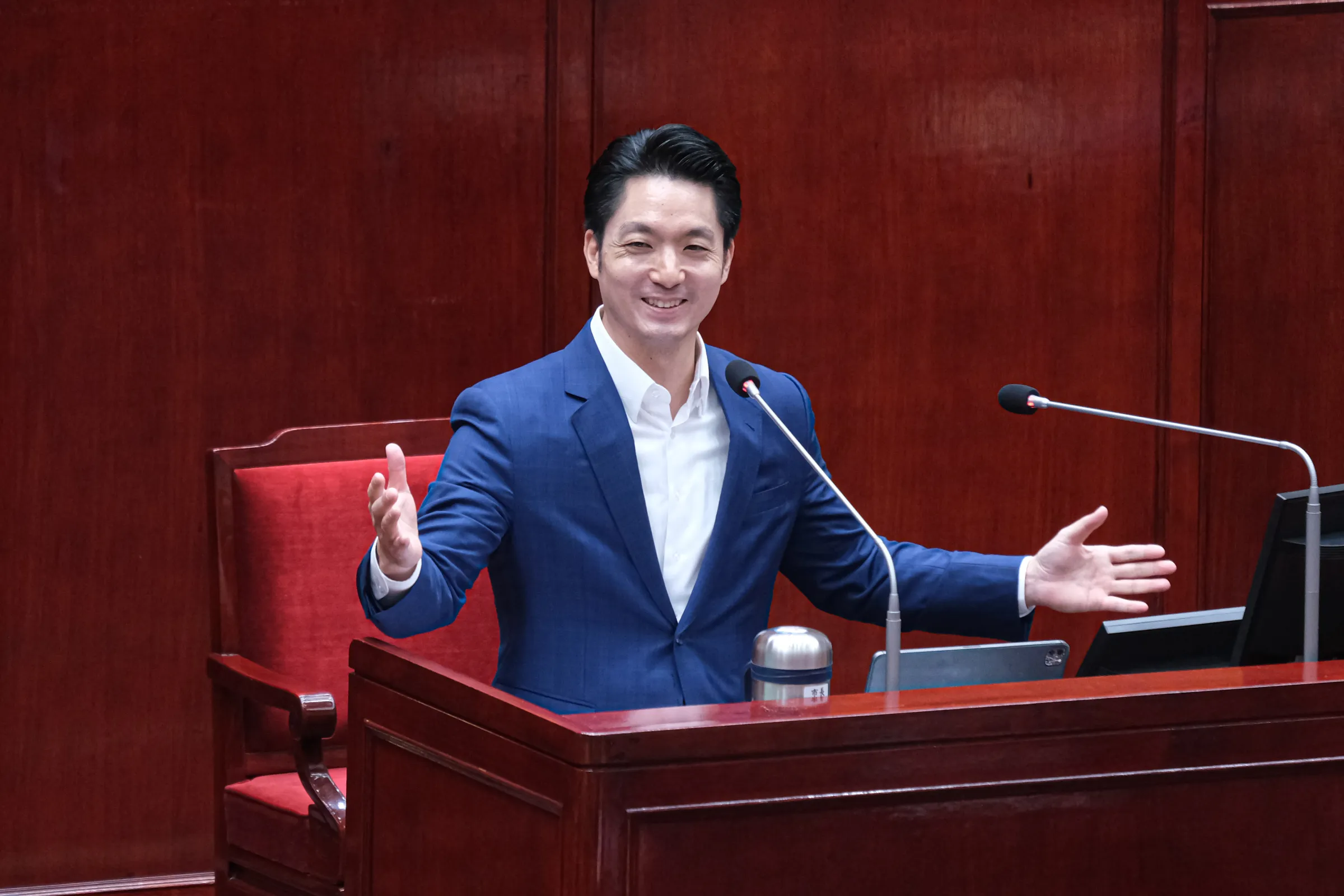 20251114-台北市長蔣萬安14日赴市議會備詢。（劉偉宏攝）