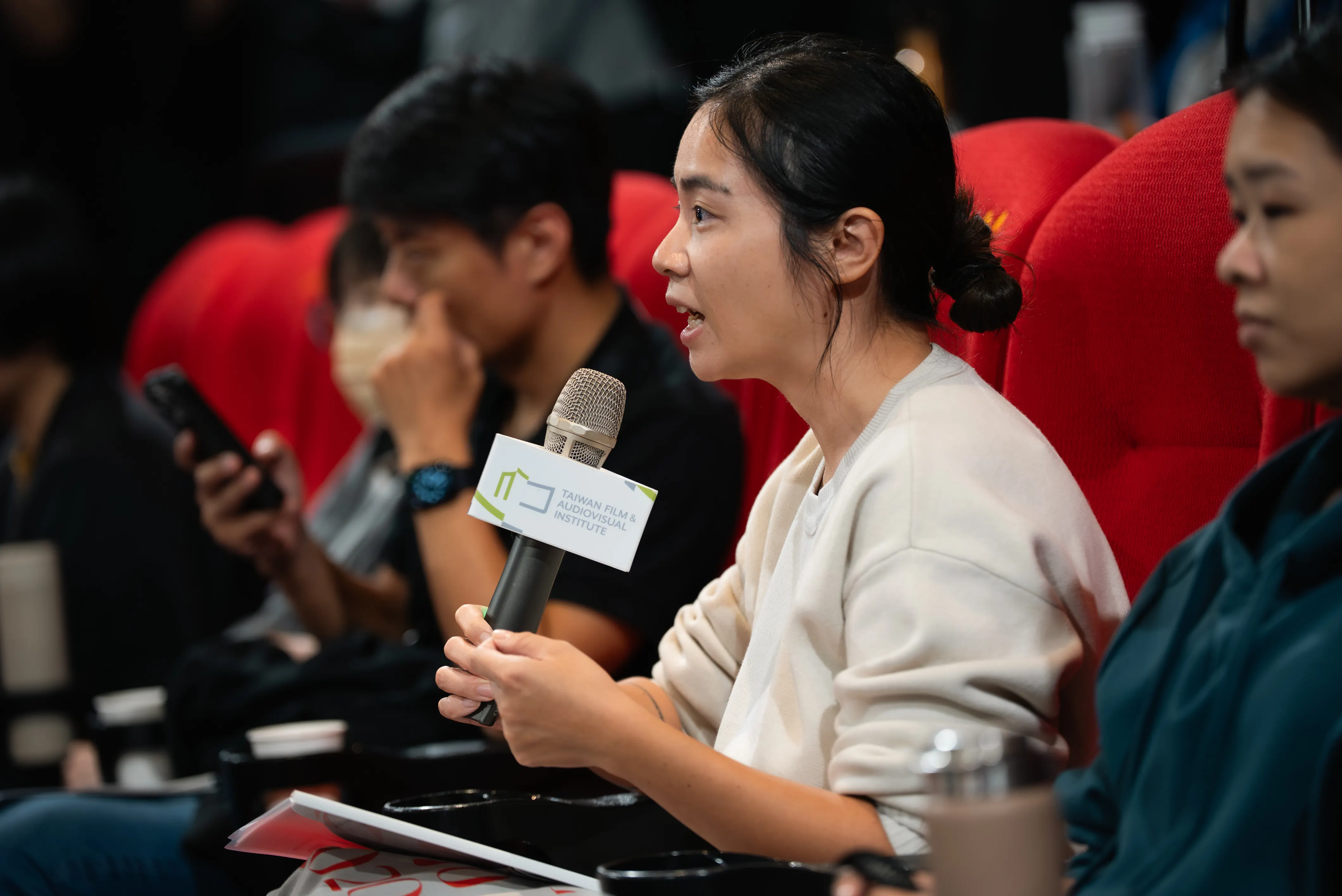 「記憶返航：流動中的影像典藏」國際論壇匯聚電影資料館、博物館工作者，以及影視科系學生與從業人員共襄盛舉。（國家影視聽中心提供）