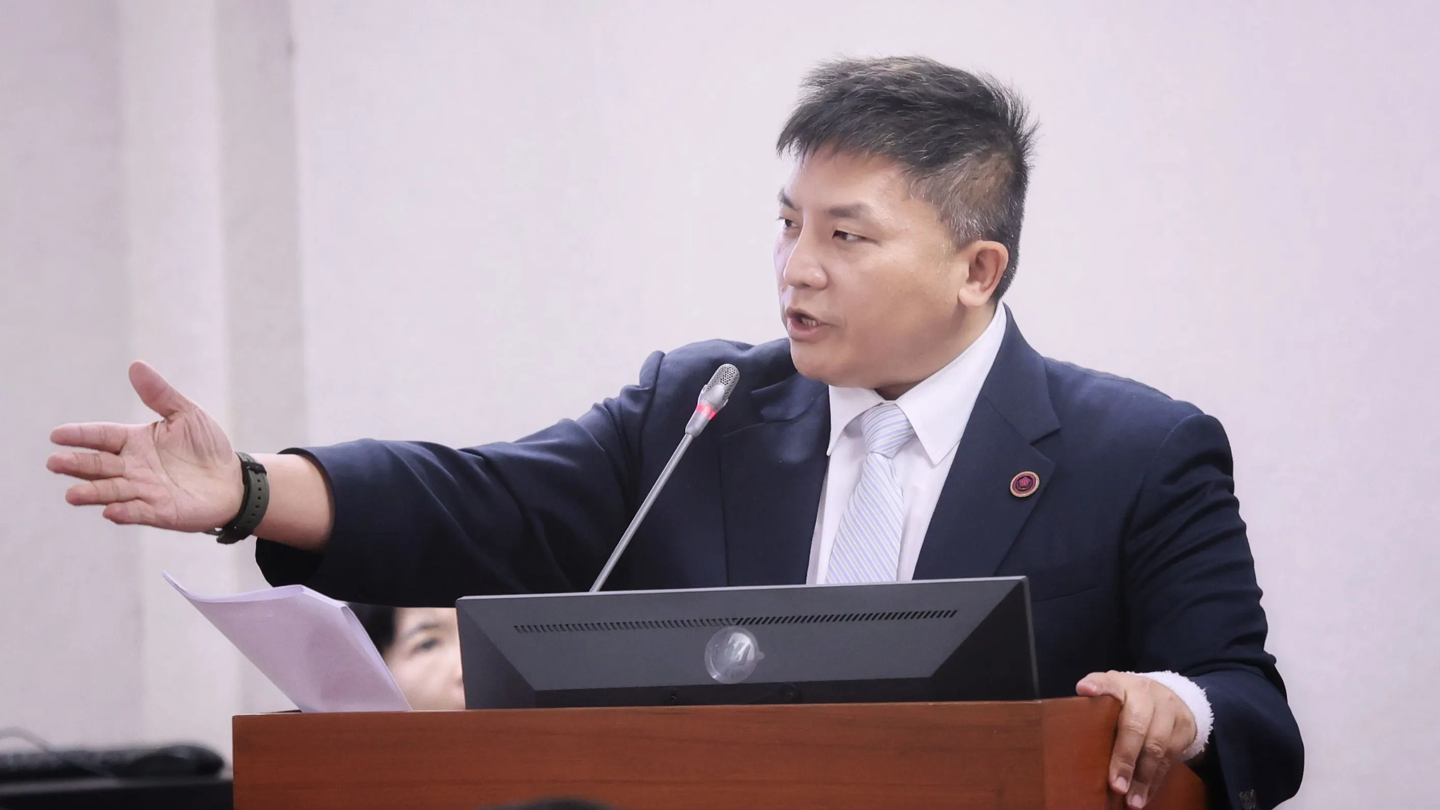 立委吳宗憲19日在立法院質詢。（柯承惠攝）