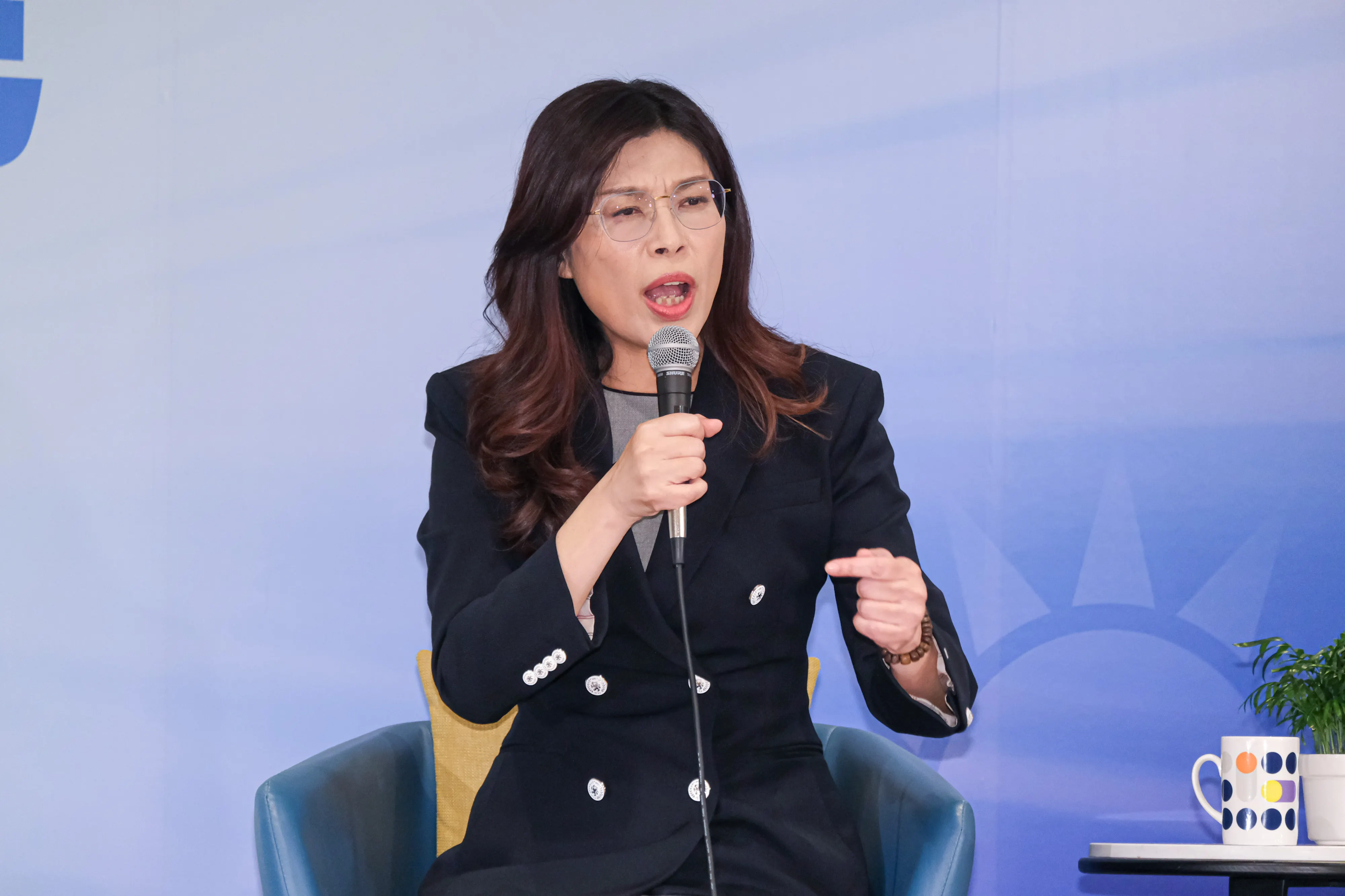 20251119-「以行動顧台灣—主席高峰會談」19日於新莊凱悅嘉軒酒店舉行，圖為國民黨主席鄭麗文。（劉偉宏攝）