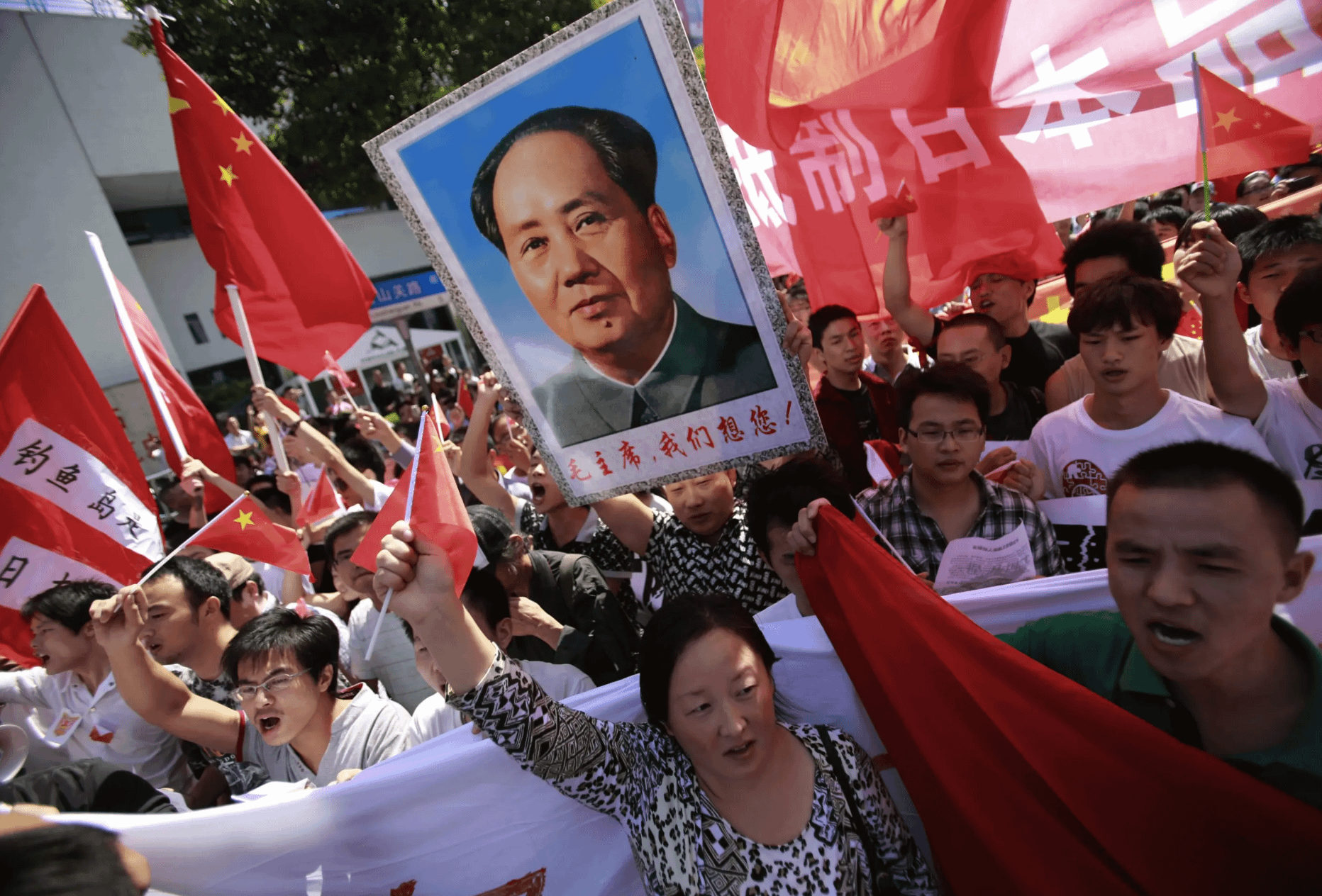 2012年9月16日，在上海街頭發生的反日示威，起因是中國不滿日本意圖將釣魚台國有化。（美聯社）