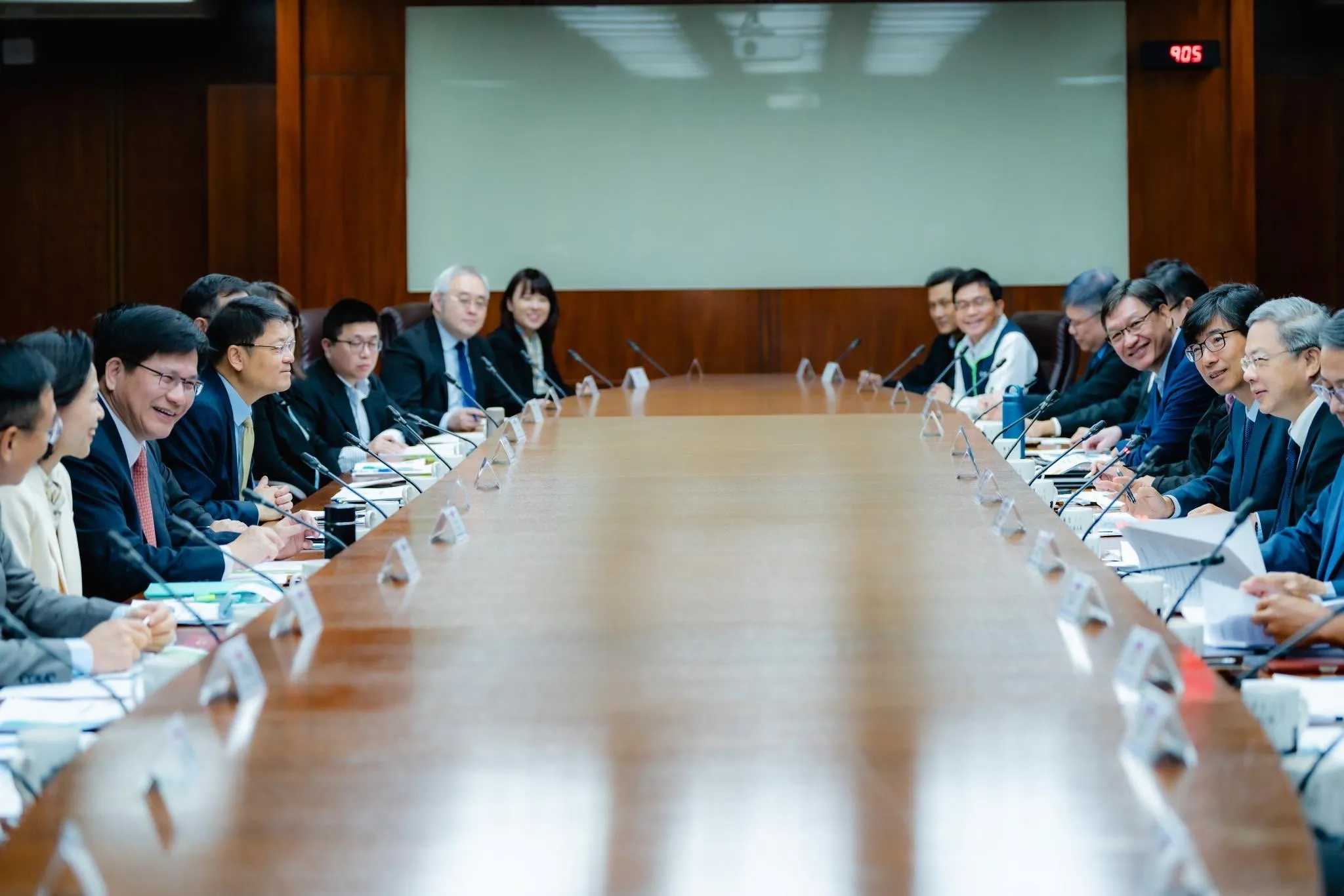 20251121-外交部、經濟部21日召開雙部長會議，外交部轉述會議討論熱烈。（外交部提供）