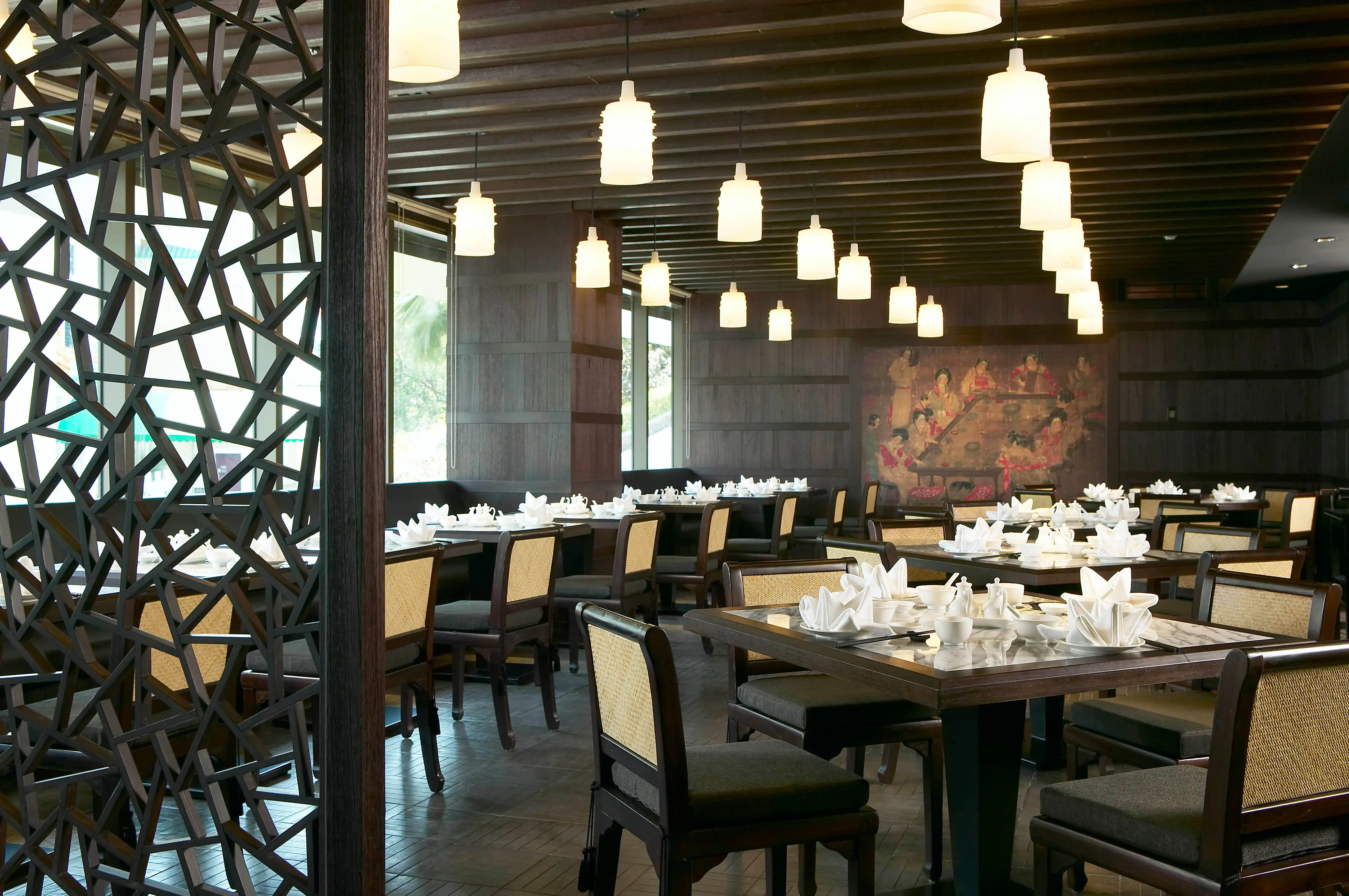 自即日起至2026年1月7日，故宮晶華主廚團隊引經據典、將宋代的宮廷美饌與庶民小吃傳奇再現，推出「大宋風華雅宴」。(圖/台北晶華提供)