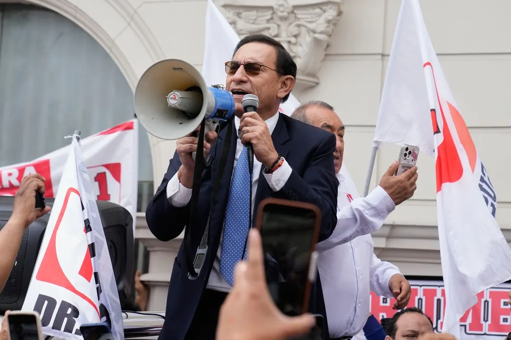 因前任貪腐出缺接任、卻也因自己涉貪被彈劾下台的秘魯前總統畢斯卡拉，遭法院判刑14年。（美聯社）