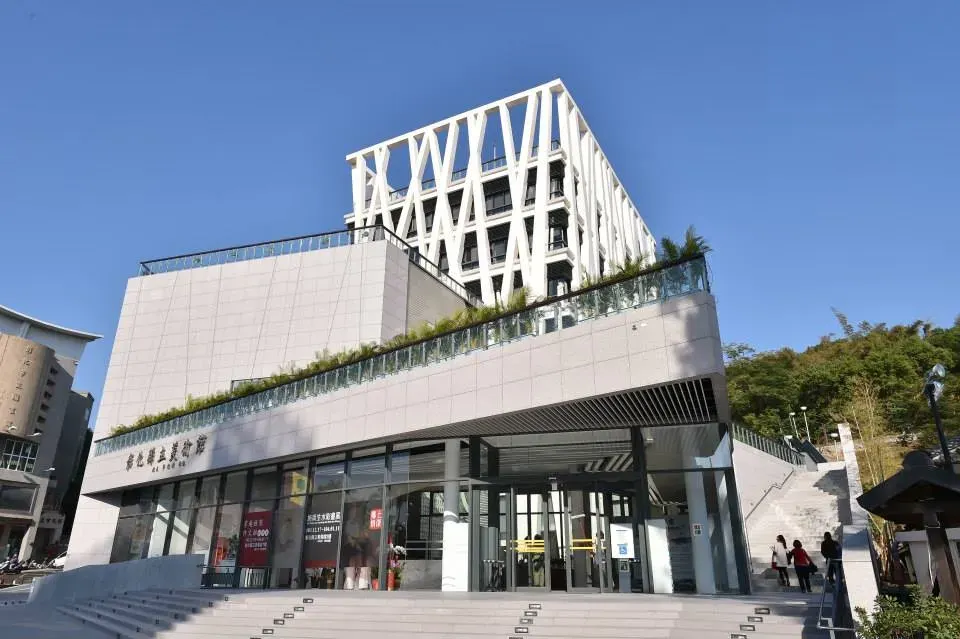 彰化縣立美術館。（圖／翻攝自彰化縣立美術館FB）