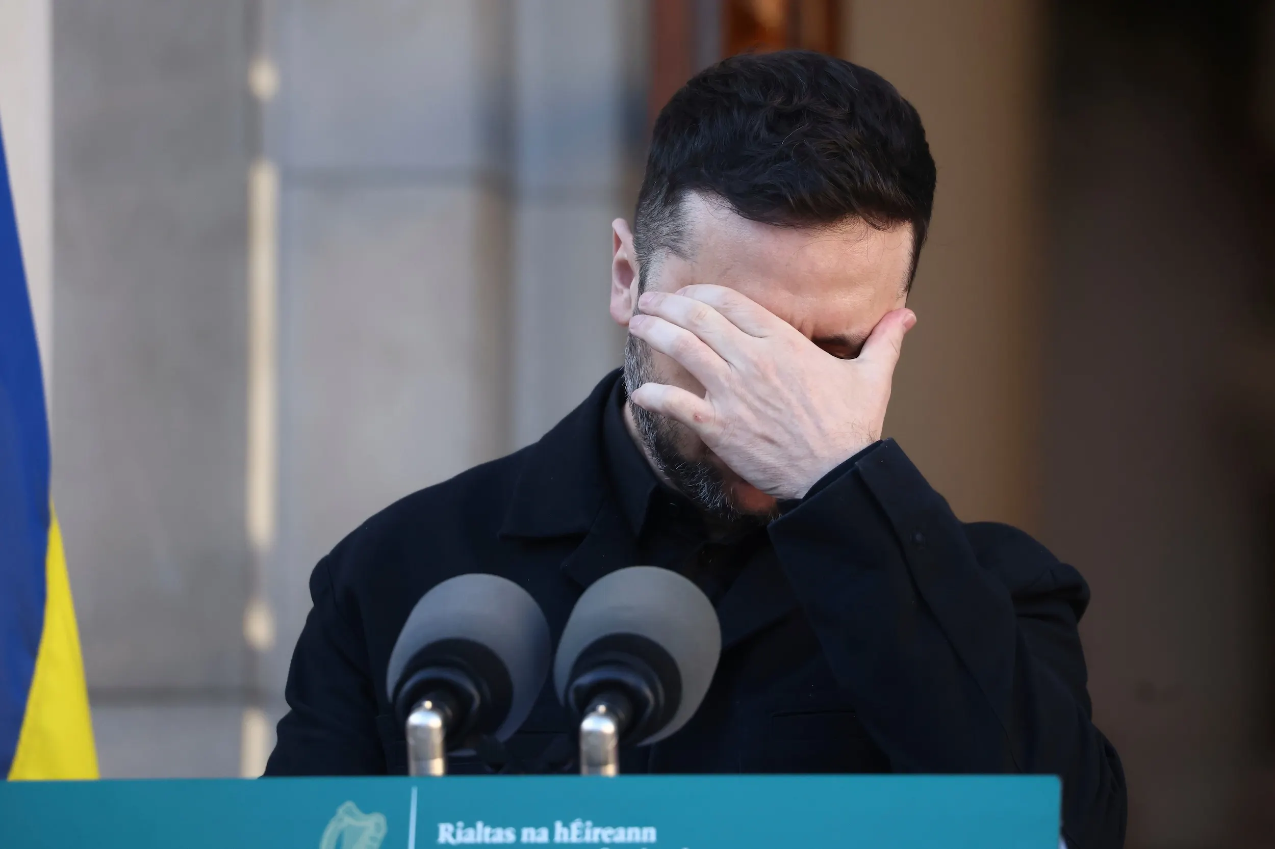 2025 年 12 月 2 日、ウクライナのゼレンスキー大統領がアイルランドのダブリンで記者会見。（AP）