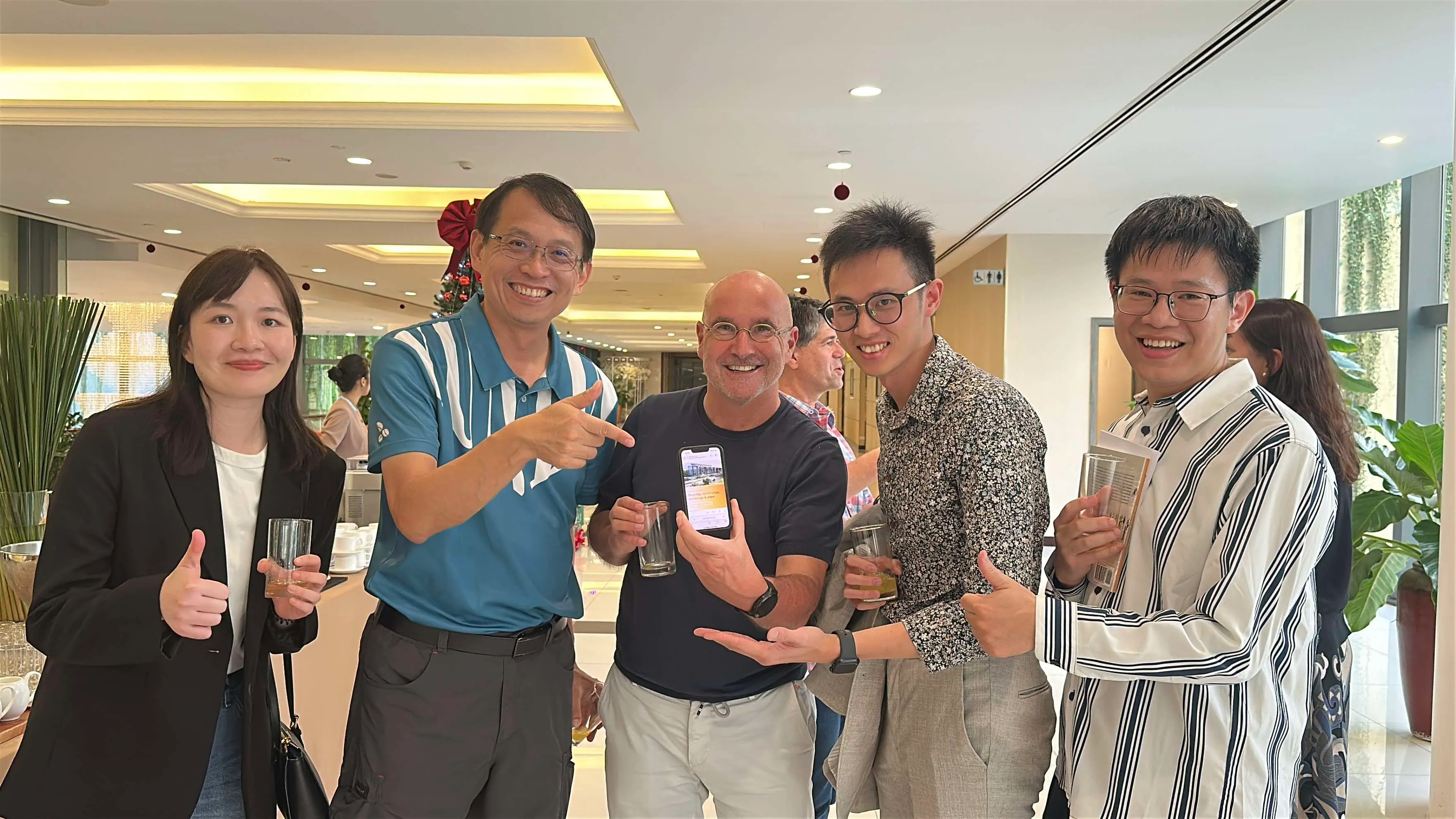 李明岳和荷蘭林堡省Maurice Olivers處長交流。（圖／雲林縣政府計劃處提供）