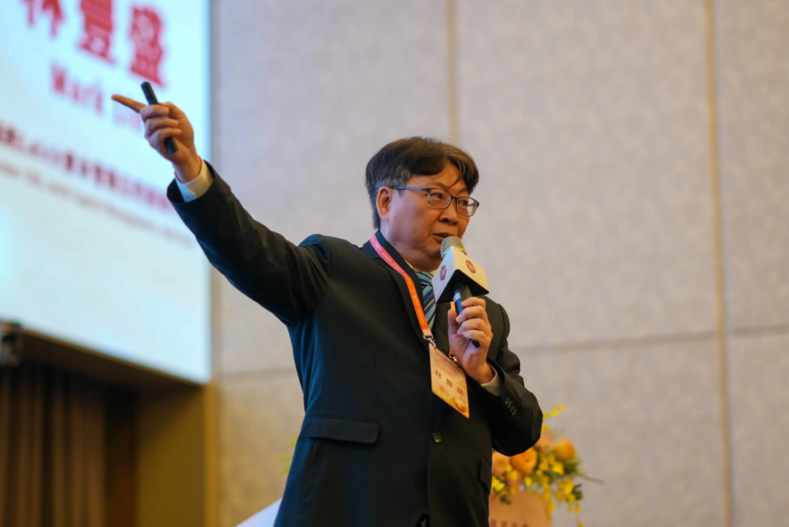 前華爾街金融機構執行長林豐盛談全球資本市場的趨勢及生技產業的投資濳力。