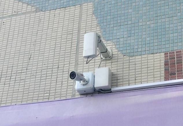 竹市完成全市高中及國中小警監視系統（含鏡頭）改善需求調查，共有40所學校提出修繕或增設需求，經費需求合計1,300萬元。（圖／新竹市政府提供）