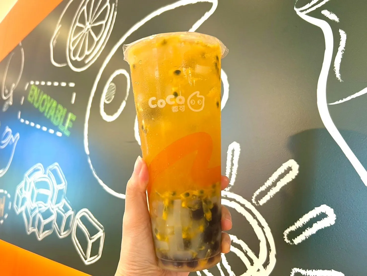 CoCo 都可飲料推薦：百香雙響炮。（圖／CoCo都可提供）.jpg