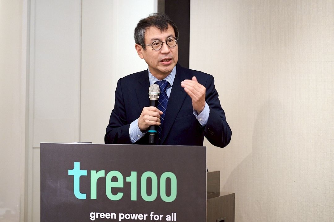 中經院12月12日宣布啟動「TRE100」倡議，行政院能源及減碳辦公室副執行長林子倫在活動上發表演說。(中經院提供)