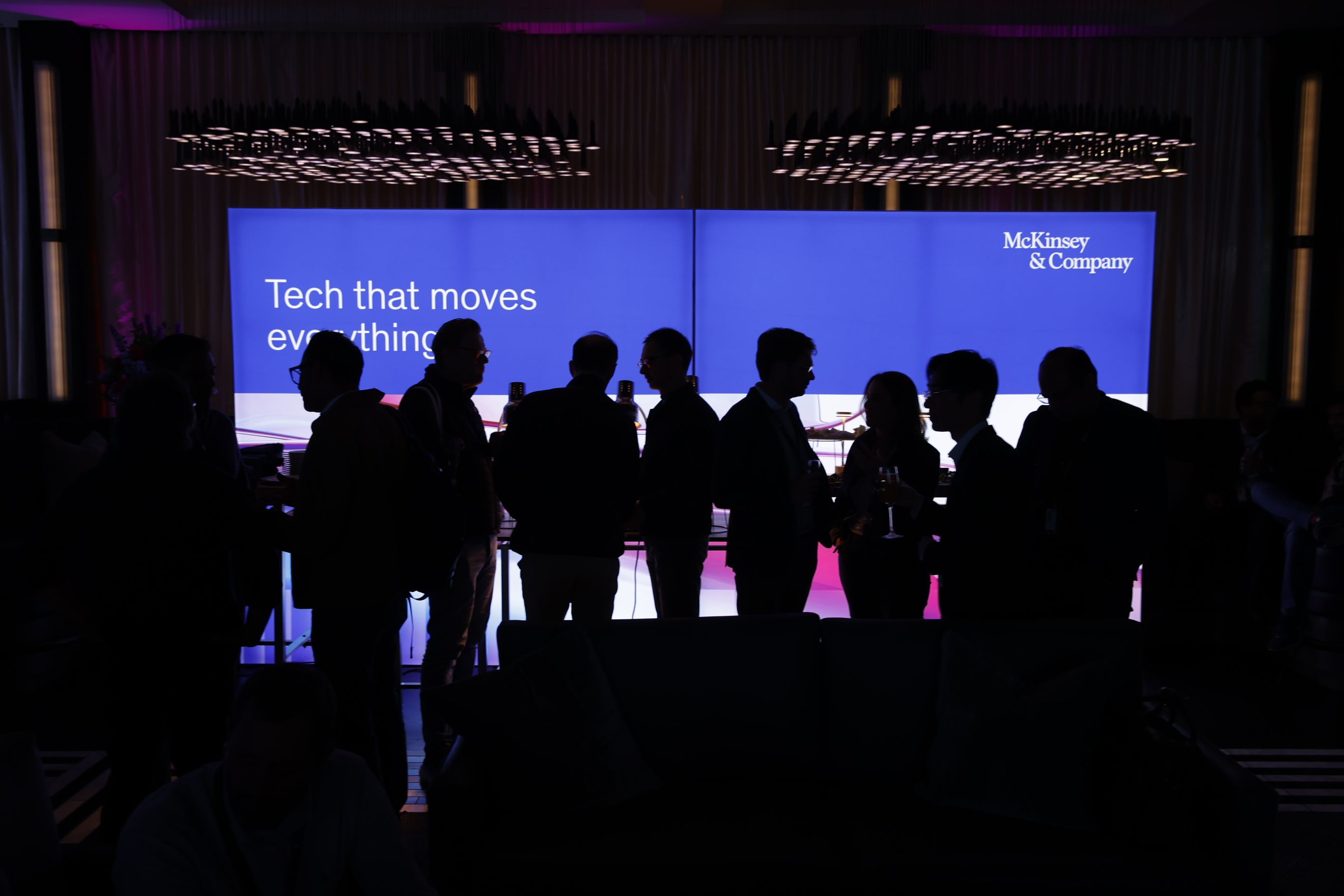全球諮詢顧問龍頭麥肯錫的活動現場。（翻攝自官方粉專）
