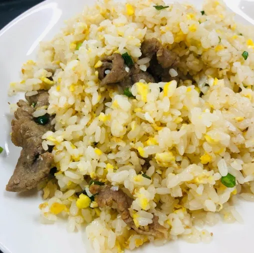 南門市場必吃美食｜國賓炒飯麵（圖／IG@zhengqingren8955授權分享）
