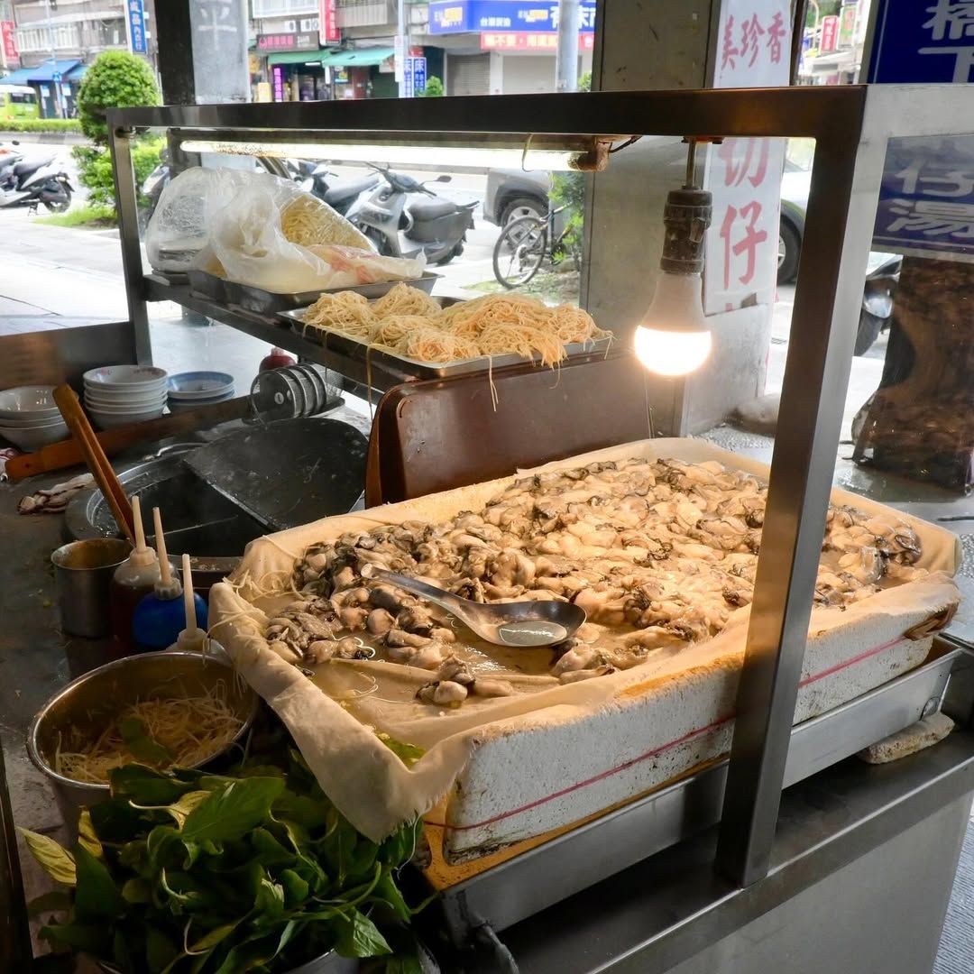 萬華美食推薦：營養號橋下蚵仔湯。（圖／取自IG@zaolaigram）