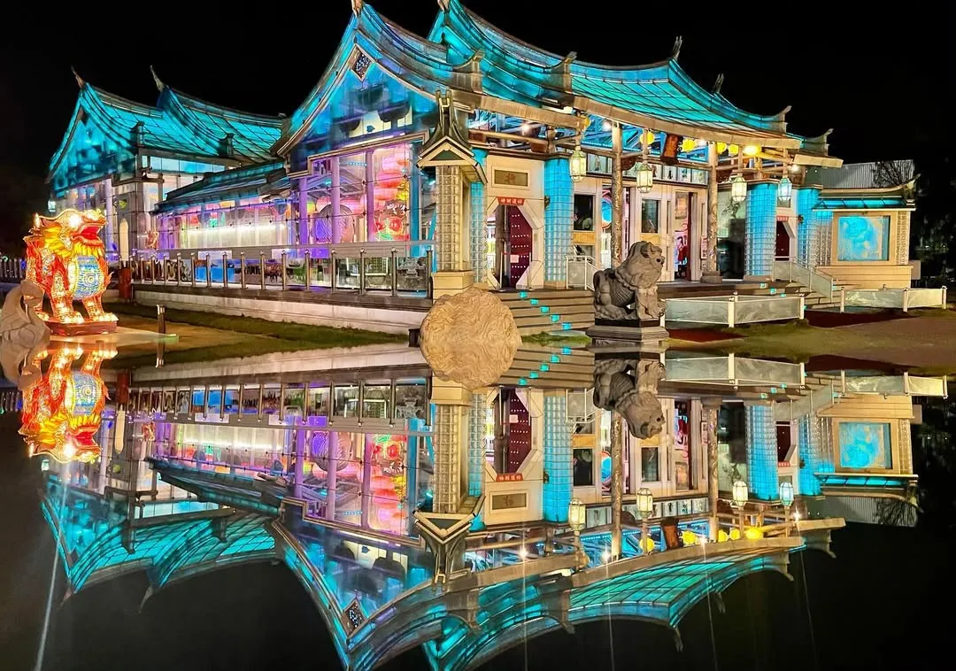 彰化鹿港景點推薦：玻璃媽祖廟。（圖／取自IG@au_maomao0618）